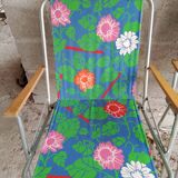 70's folding chairs with armrests