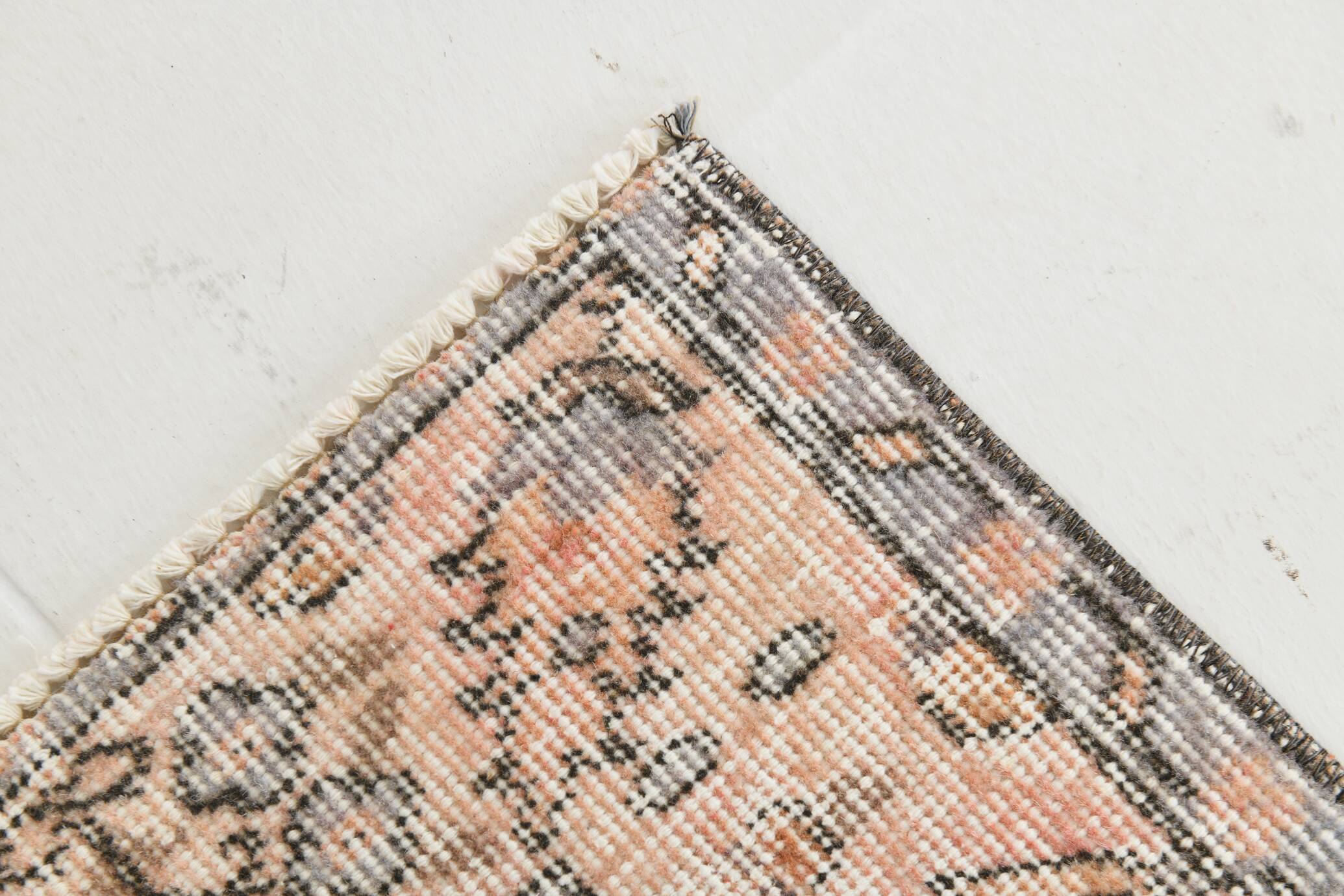 5x8 Faded Pink & Beige Floral Turkish Vintage Rug, 143x248 Cm