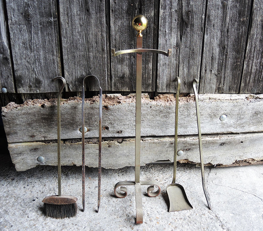 Former Steel and Brass Fireplace Servant: 4 Tools