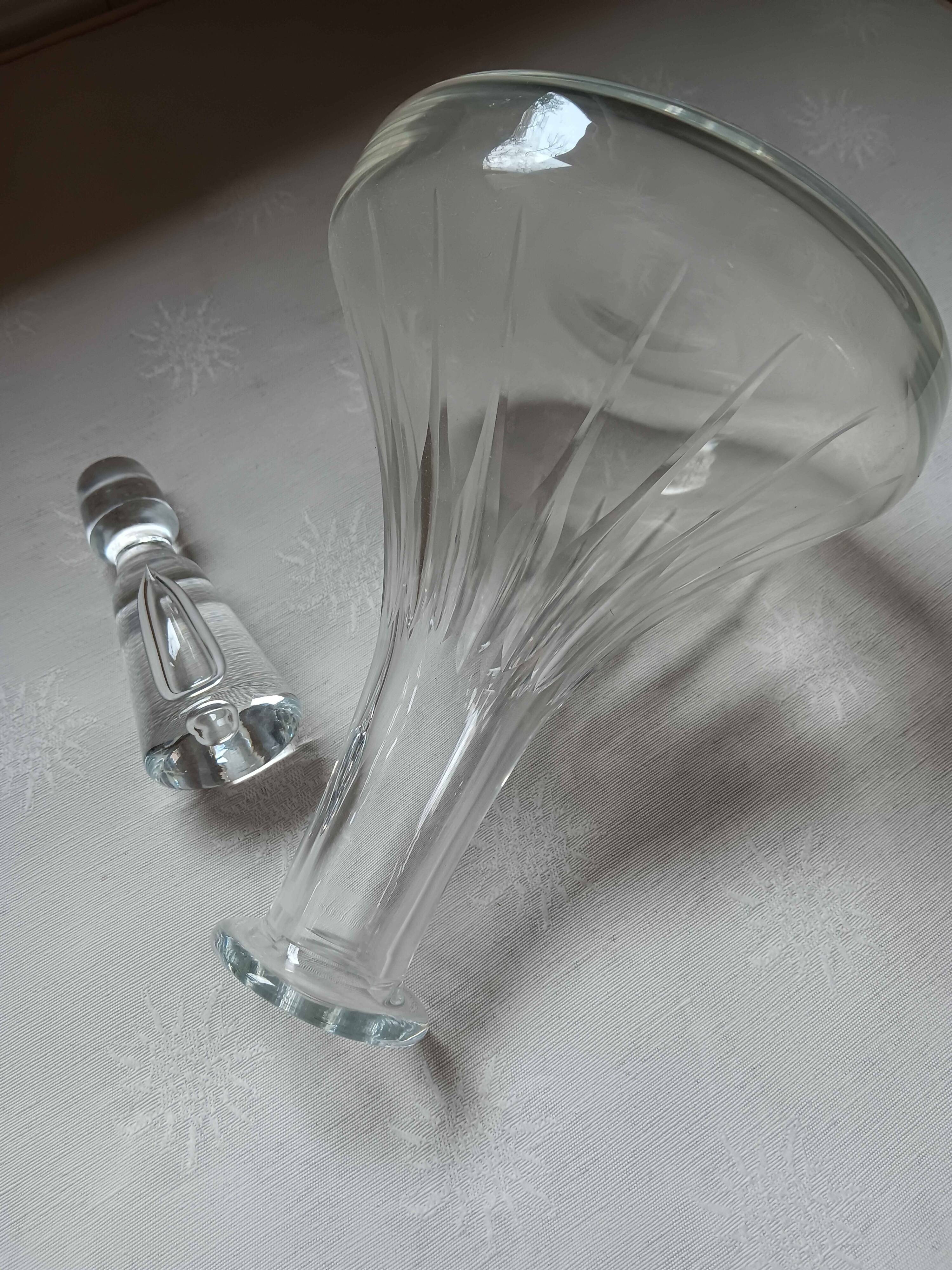 Chiseled wine carafe