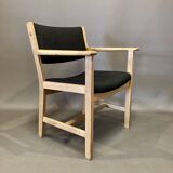 Designer armchair “hans wegner” 1960.