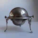 Caviar or butter display in metal