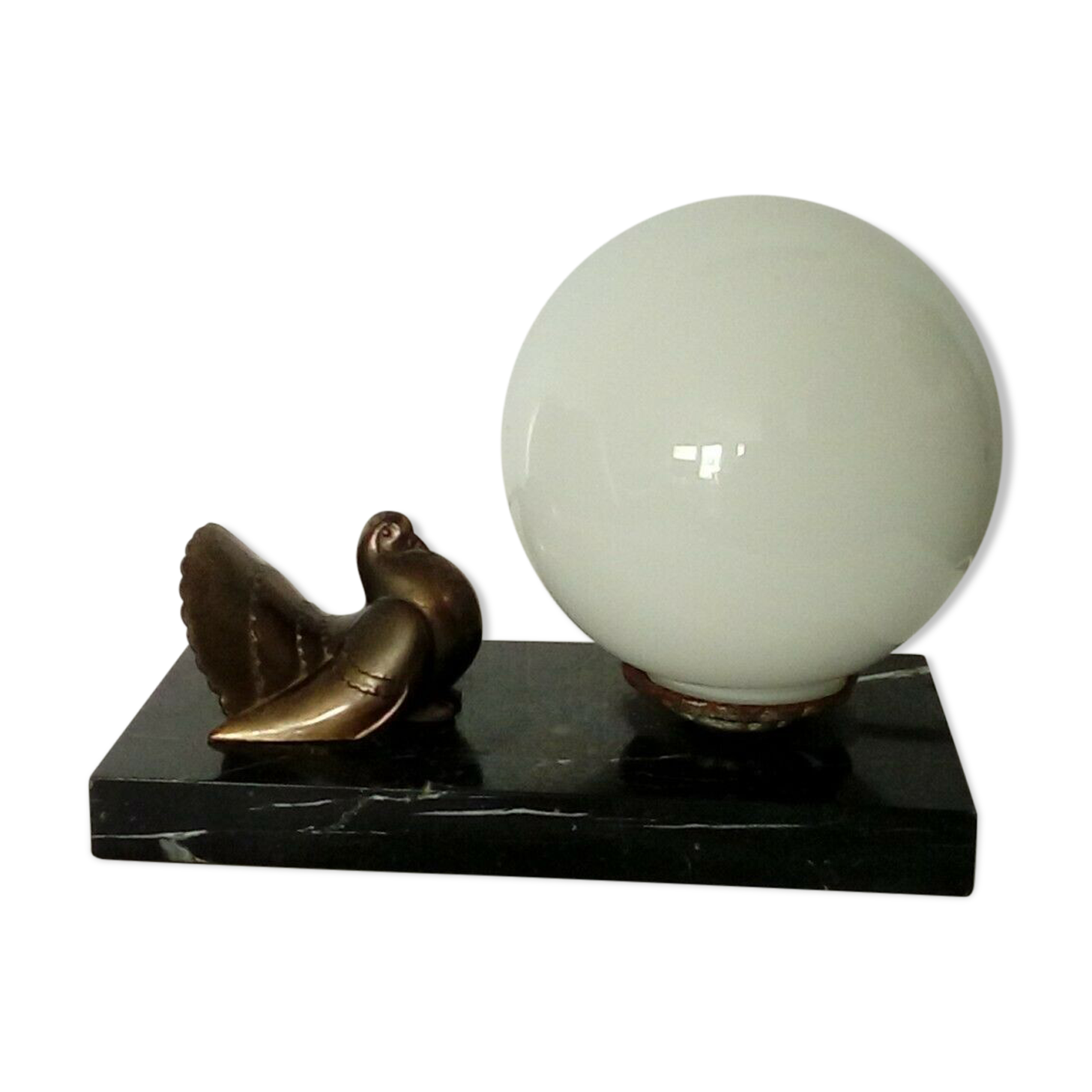 ART DECO OPALINE BEDSIDE LAMP AND DECOR DINDON MARBLE