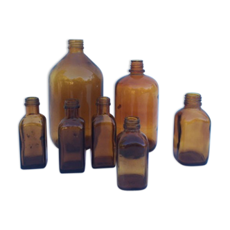 Set of 7 mini bottles