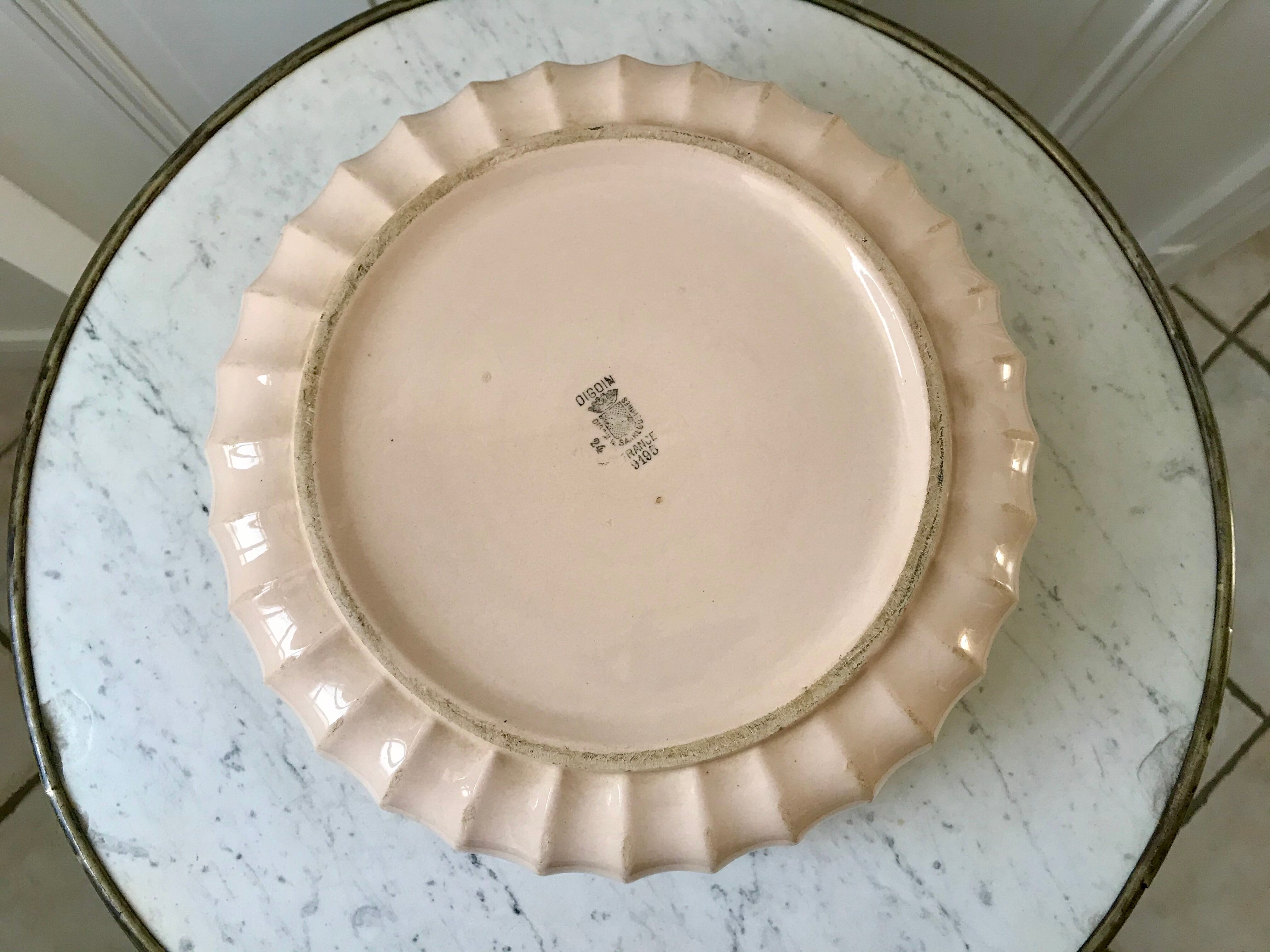 large Digoin Sarreguemines salad bowl worked from the 1930s