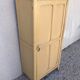 Armoire parisienne jaune