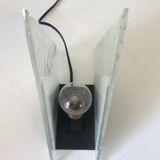 Lampe en métal et verre triangulaire design années 60