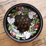 Drainer with plate, black varnished stoneware, popular art