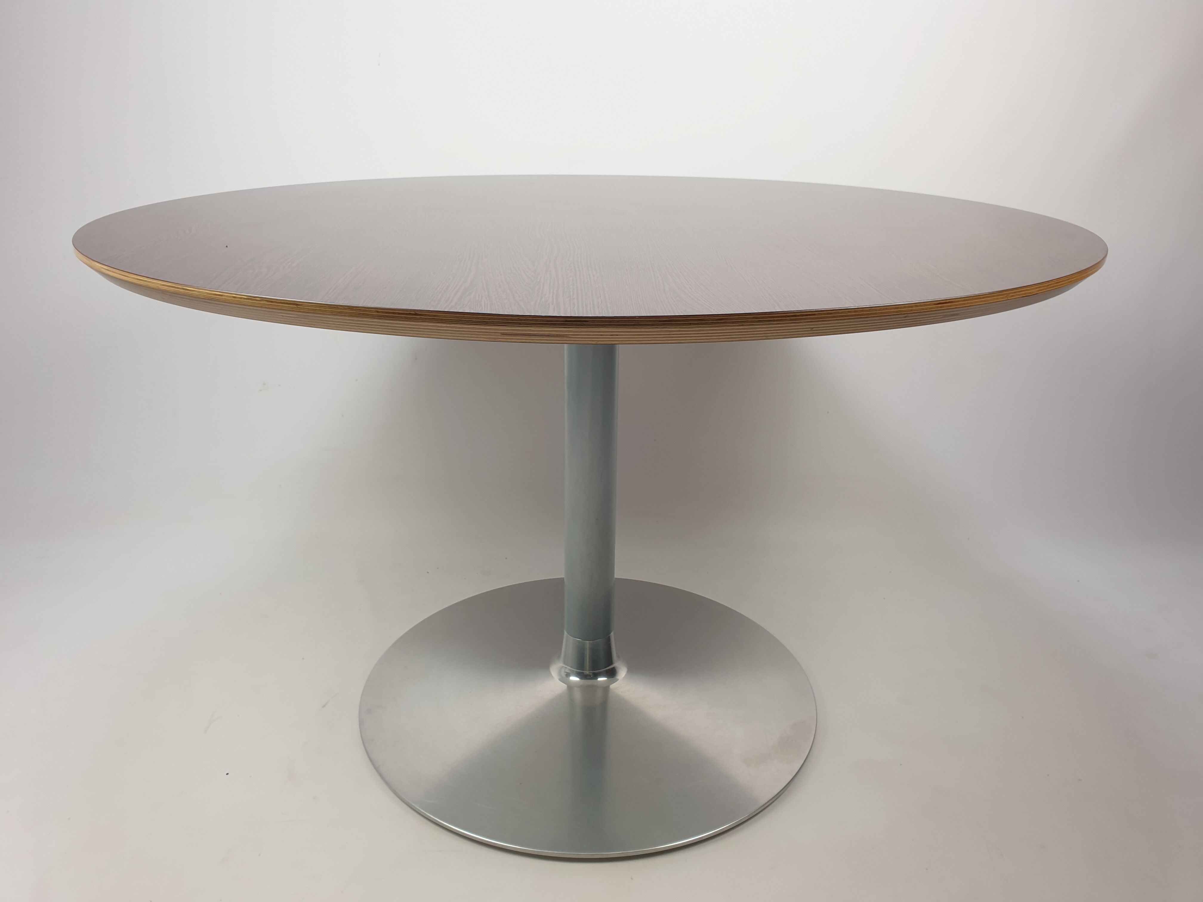 Round dining Table by Pierre Paulin for Artifort, 1980s