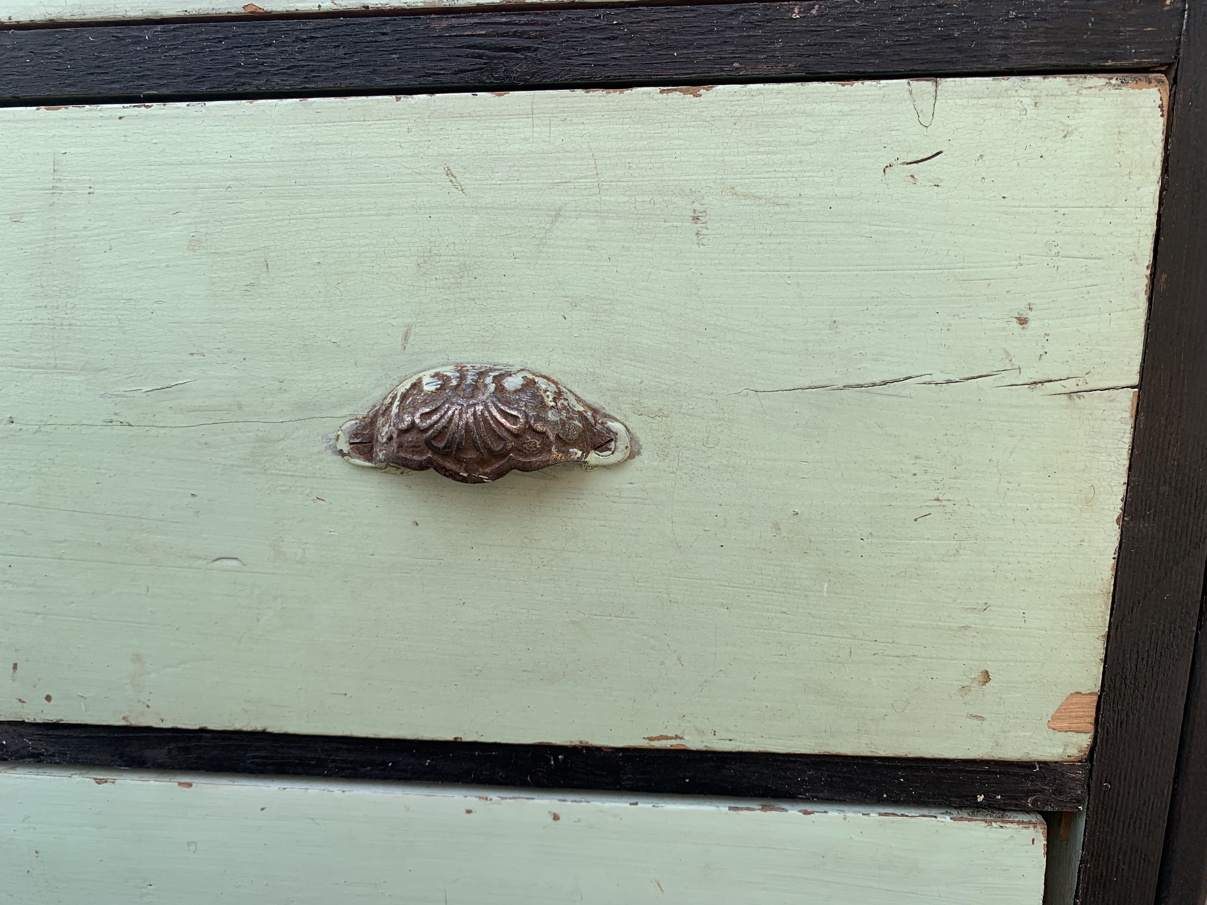 Green chest of drawers 3 drawers