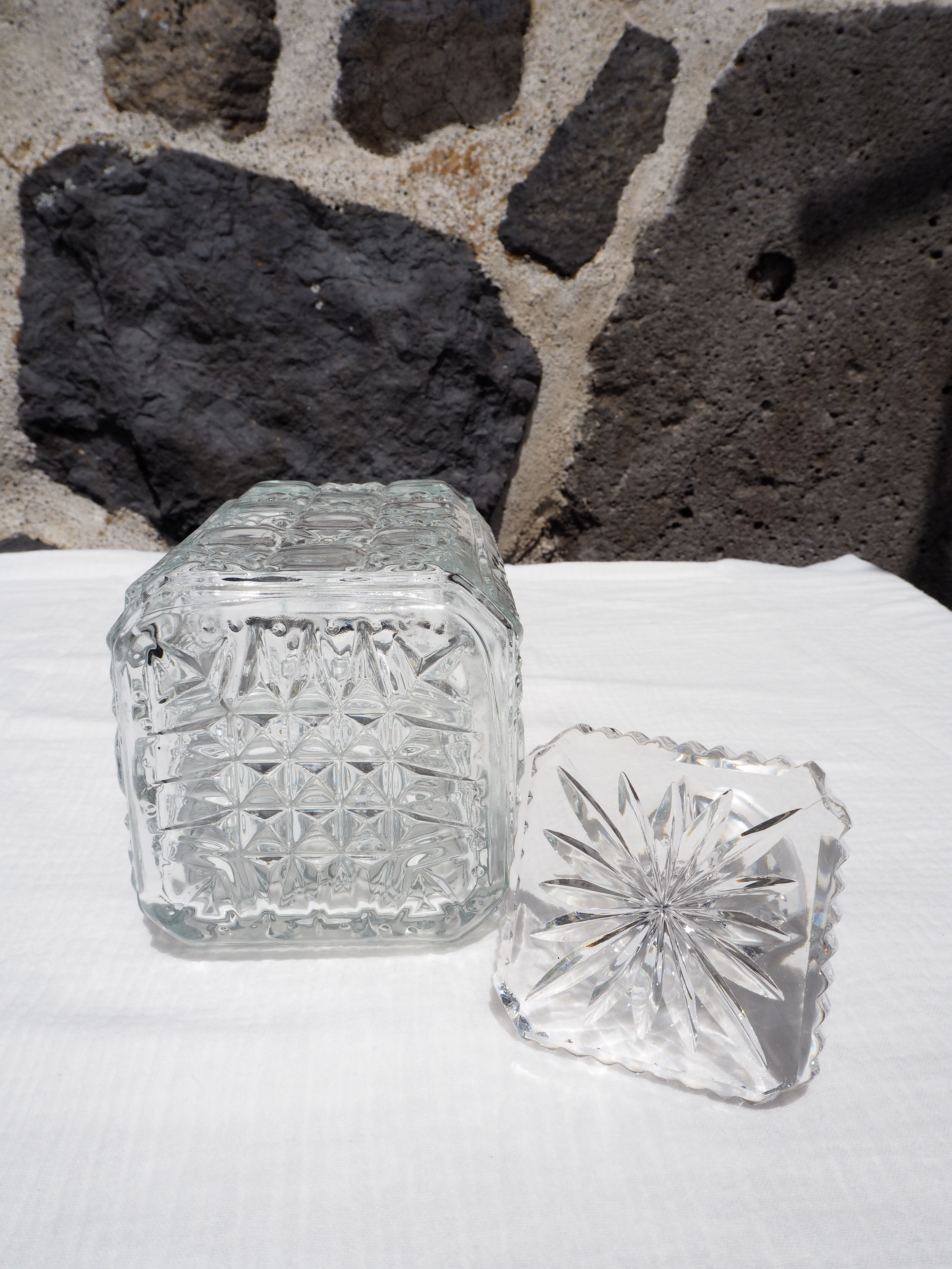 Glass whisky decanter