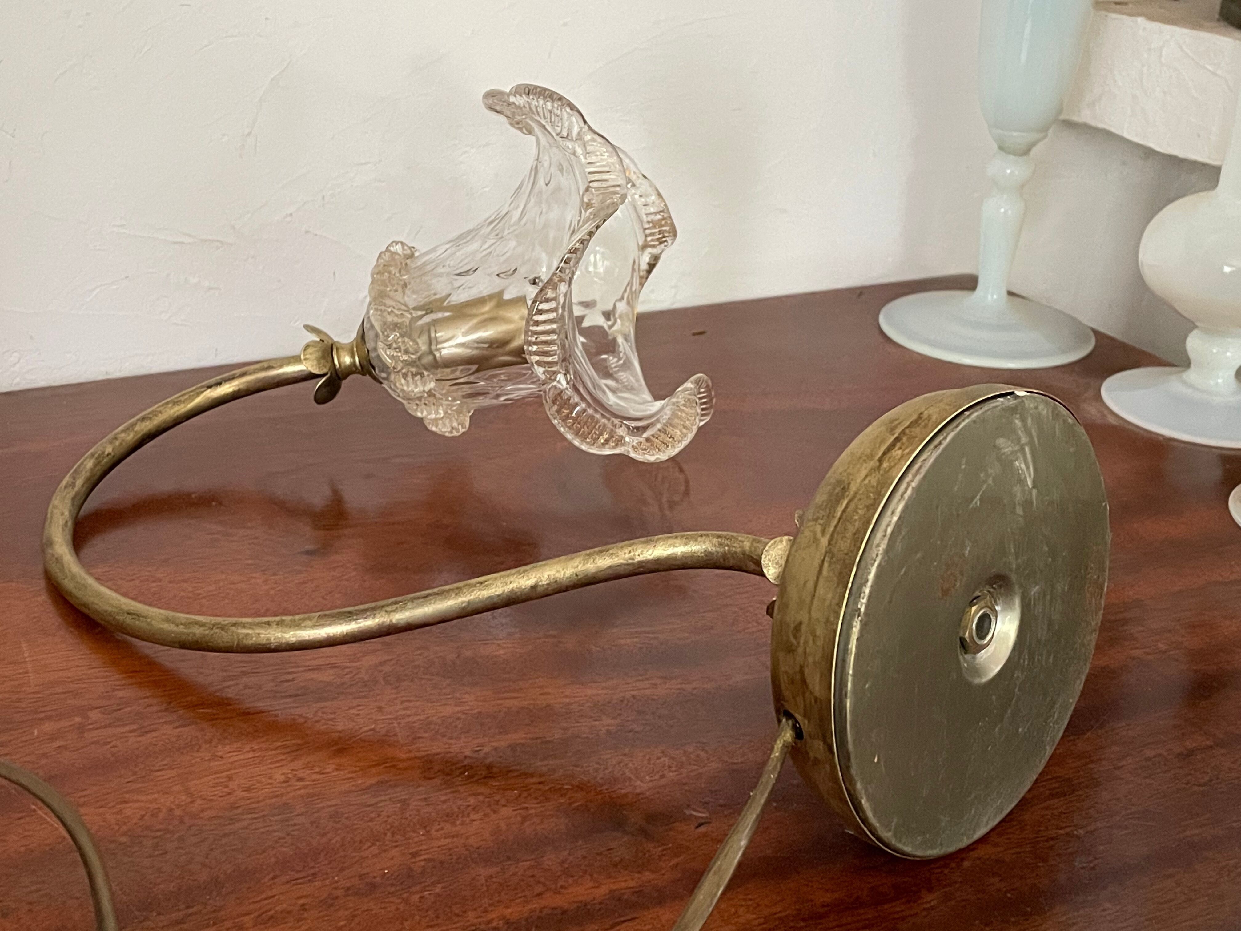 Lampe col de cygne tulipe Murano