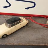 Car Citroën DS 19 remote-guided