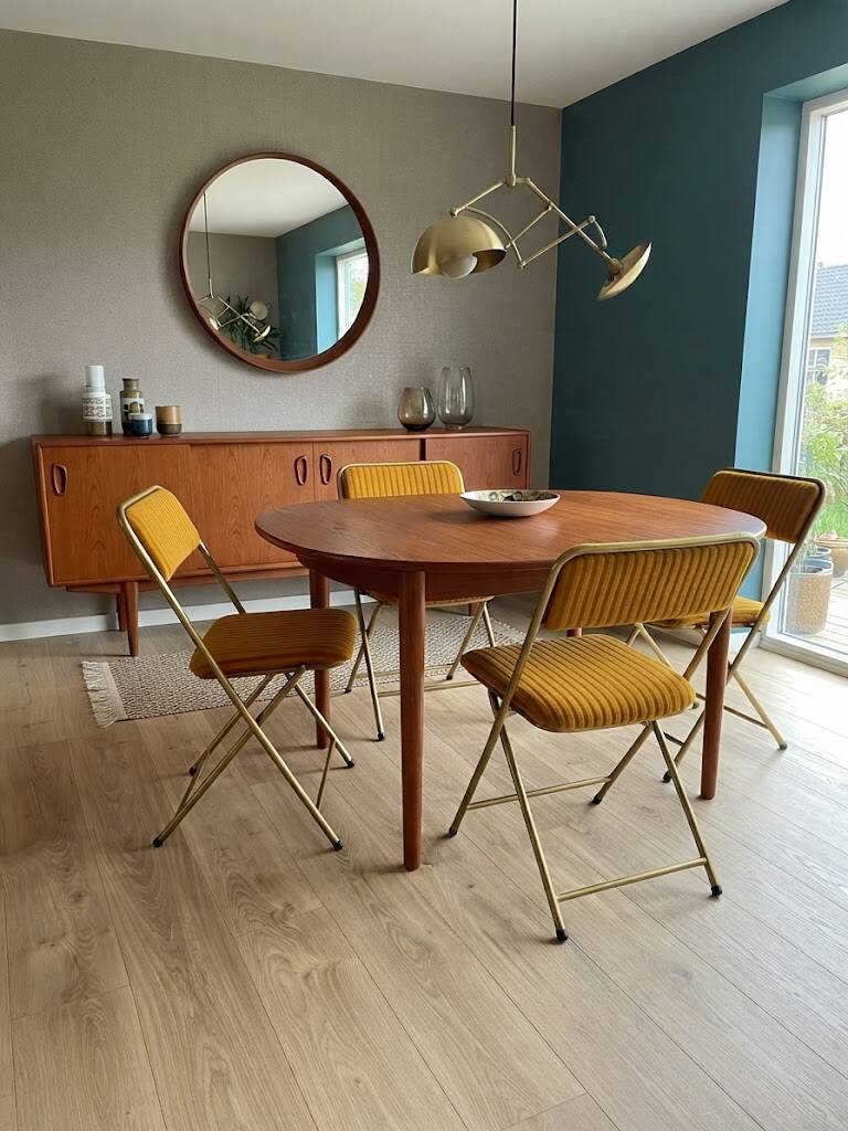 Set of 4 vintage Lafuma CHANTAZUR folding chairs from the 70s in mustard.