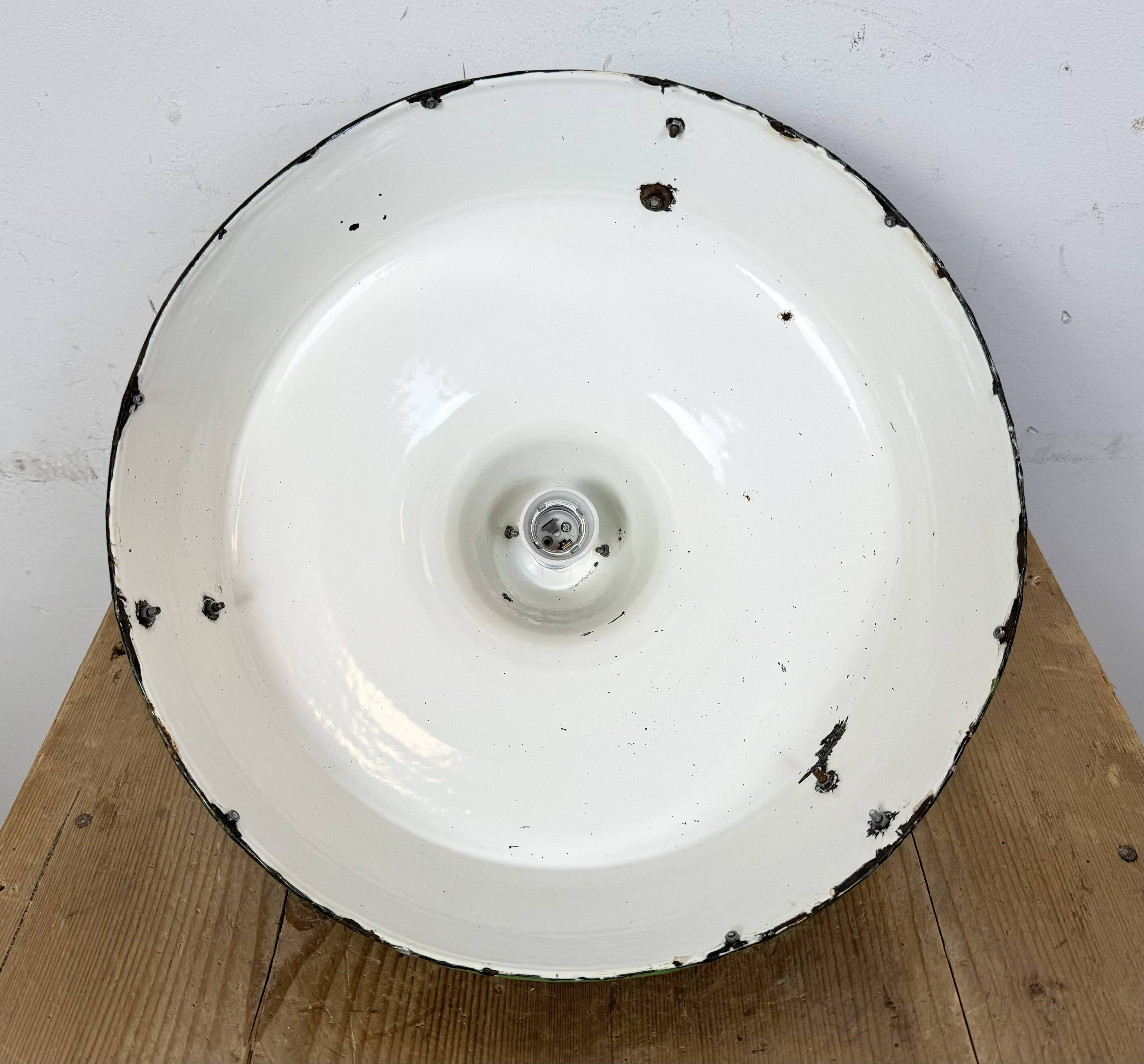 Industrial Italian Green Enamel Factory Pendant Lamp, 1960s