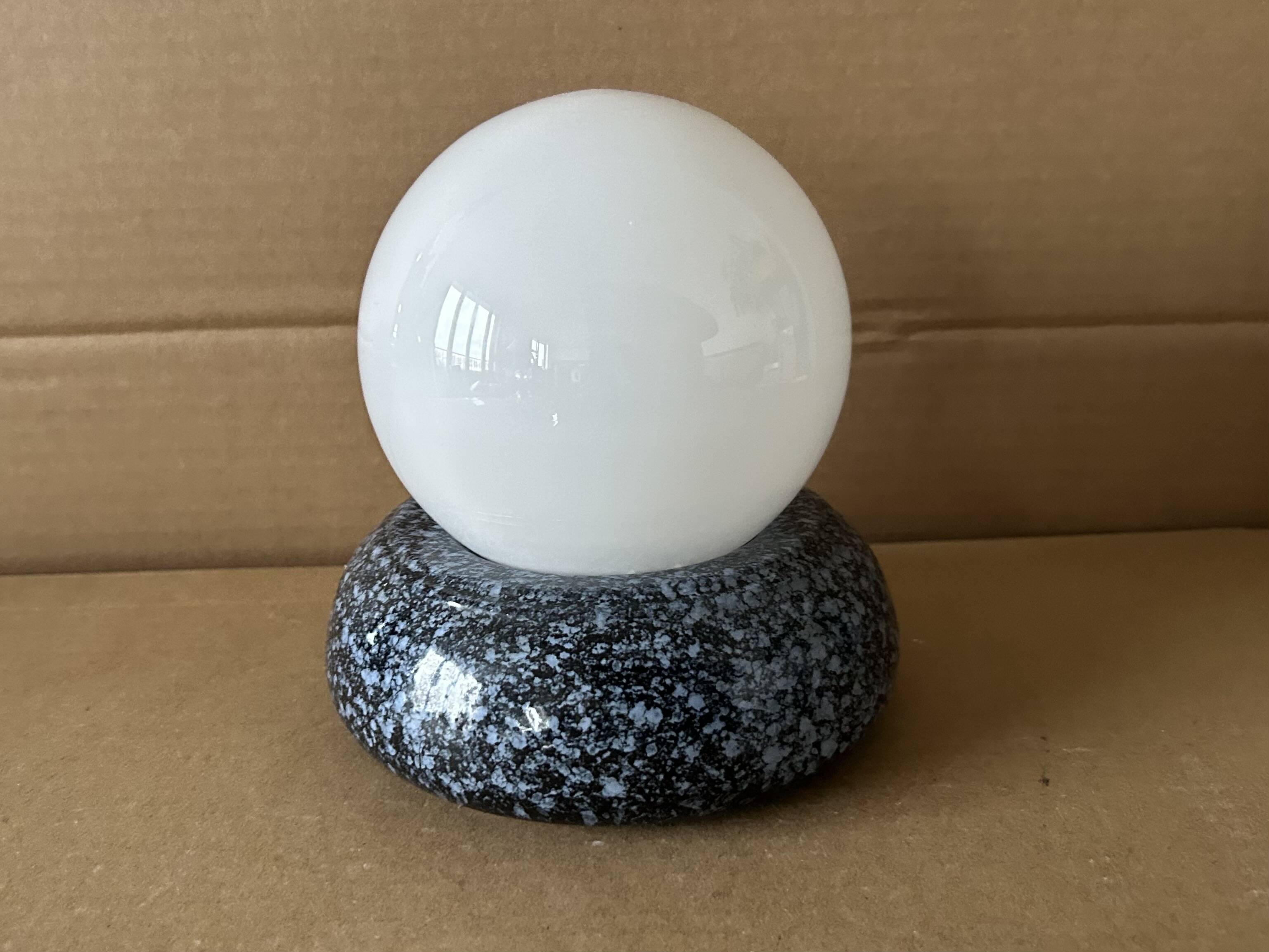 Vintage 1980s table lamp