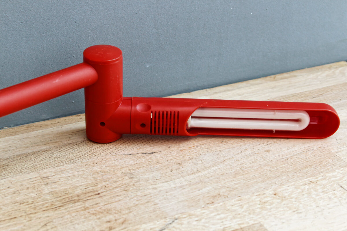 Small vintage desk lamp for children