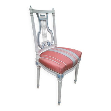 Chaise style Louis XVI laquée dossier lyre