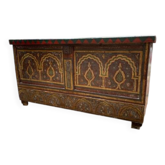Moroccan chest