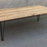 Table basse en bois avec pieds épingles