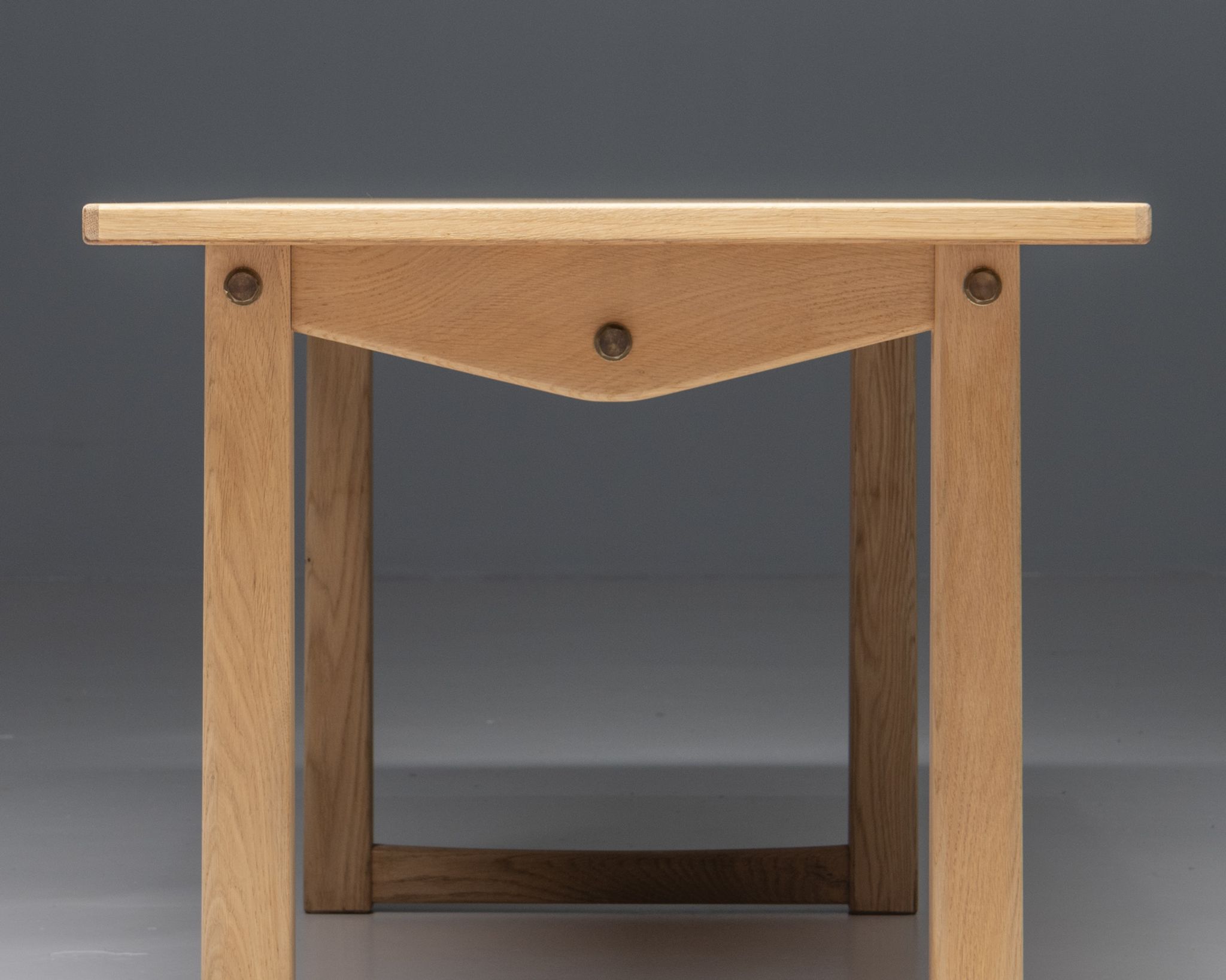 Table basse en chêne, Carl Malmsten, années 1960, Suède