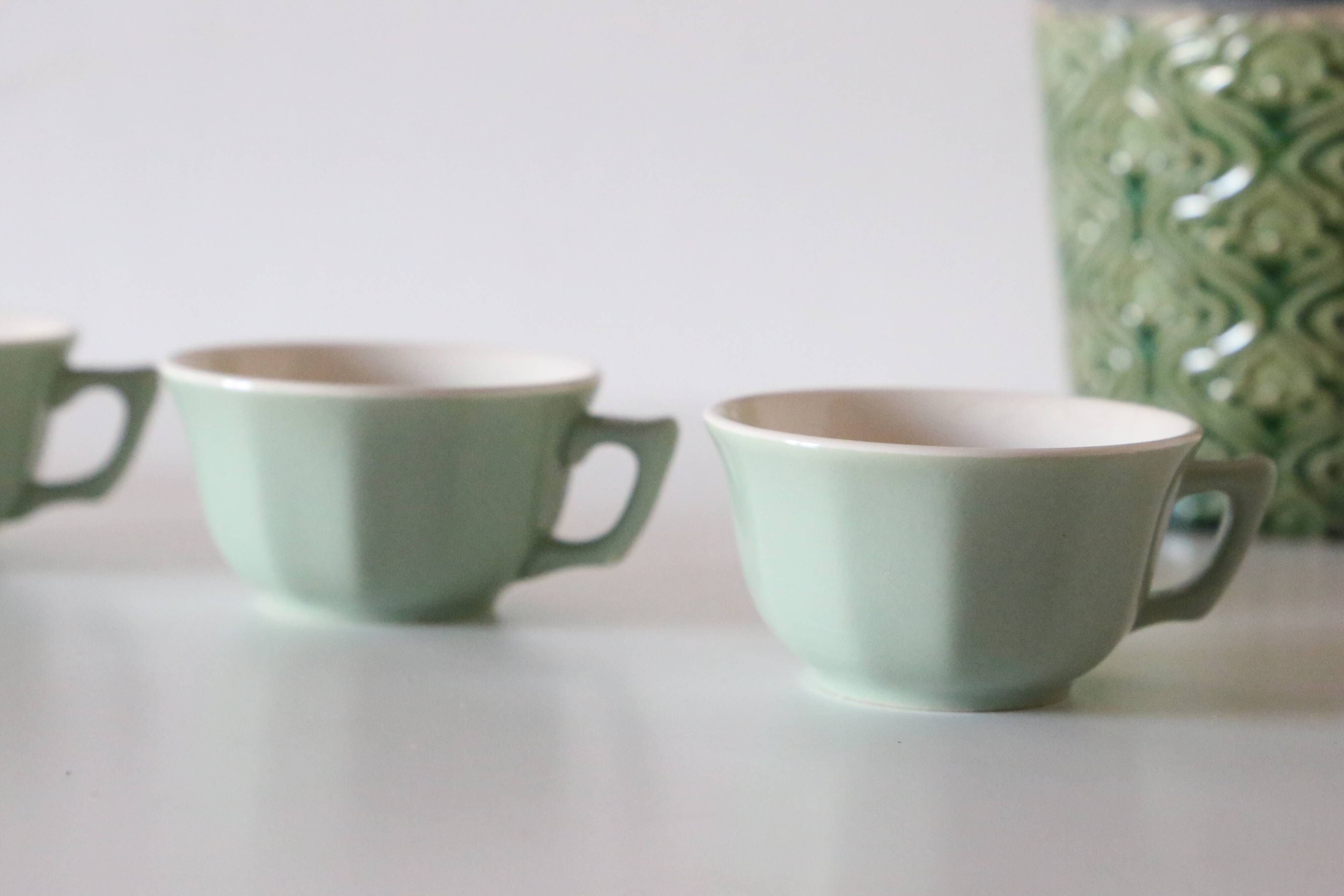 Ensemble de 4 tasses vertes et beiges Villeroy et Boch, vintage
