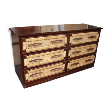 Six-drawer mahogany and straw chest of drawers, circa 1950, made in Mexico