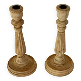 Paire de chandeliers en bois