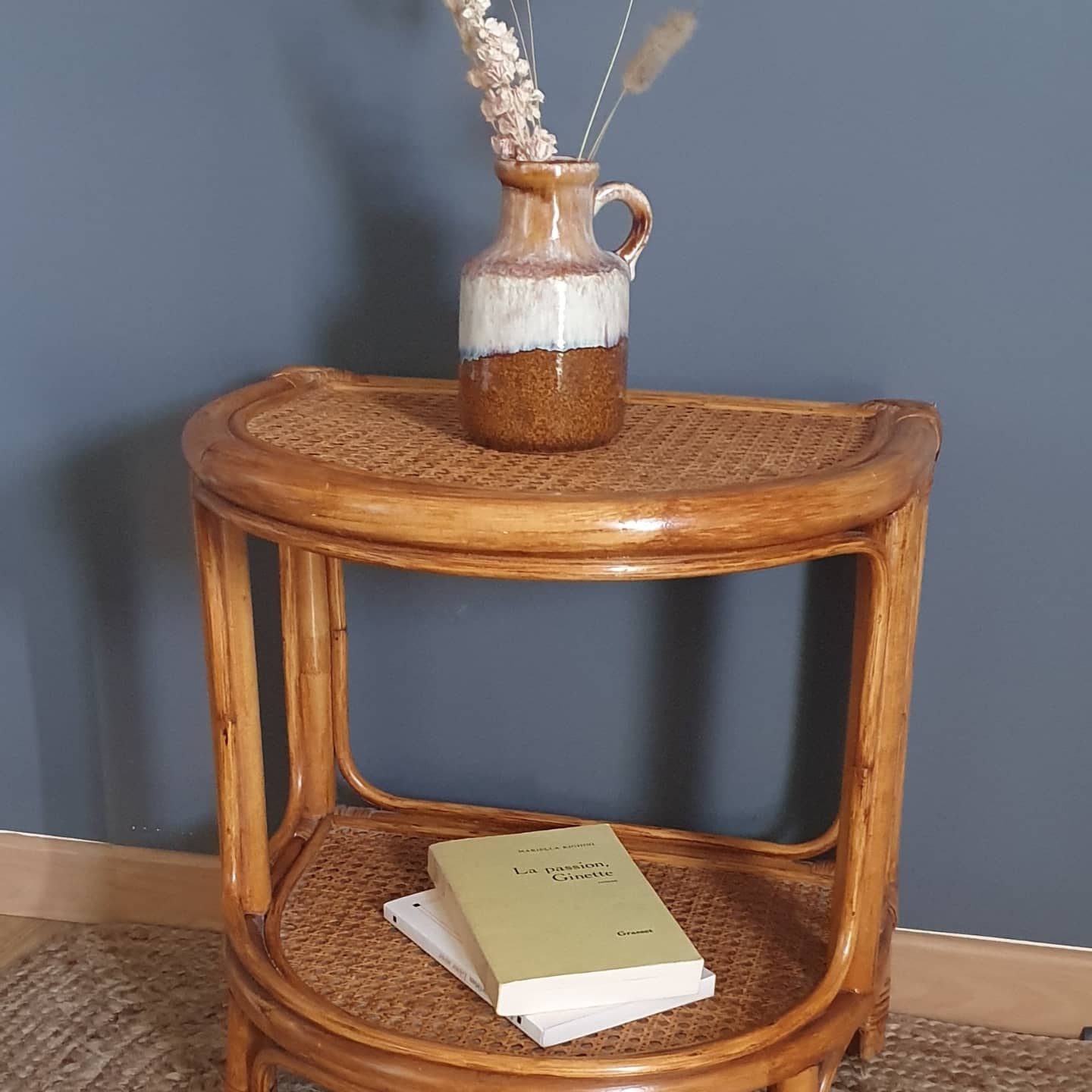 Etagère en rotin