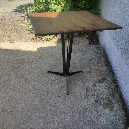 Square bistro table