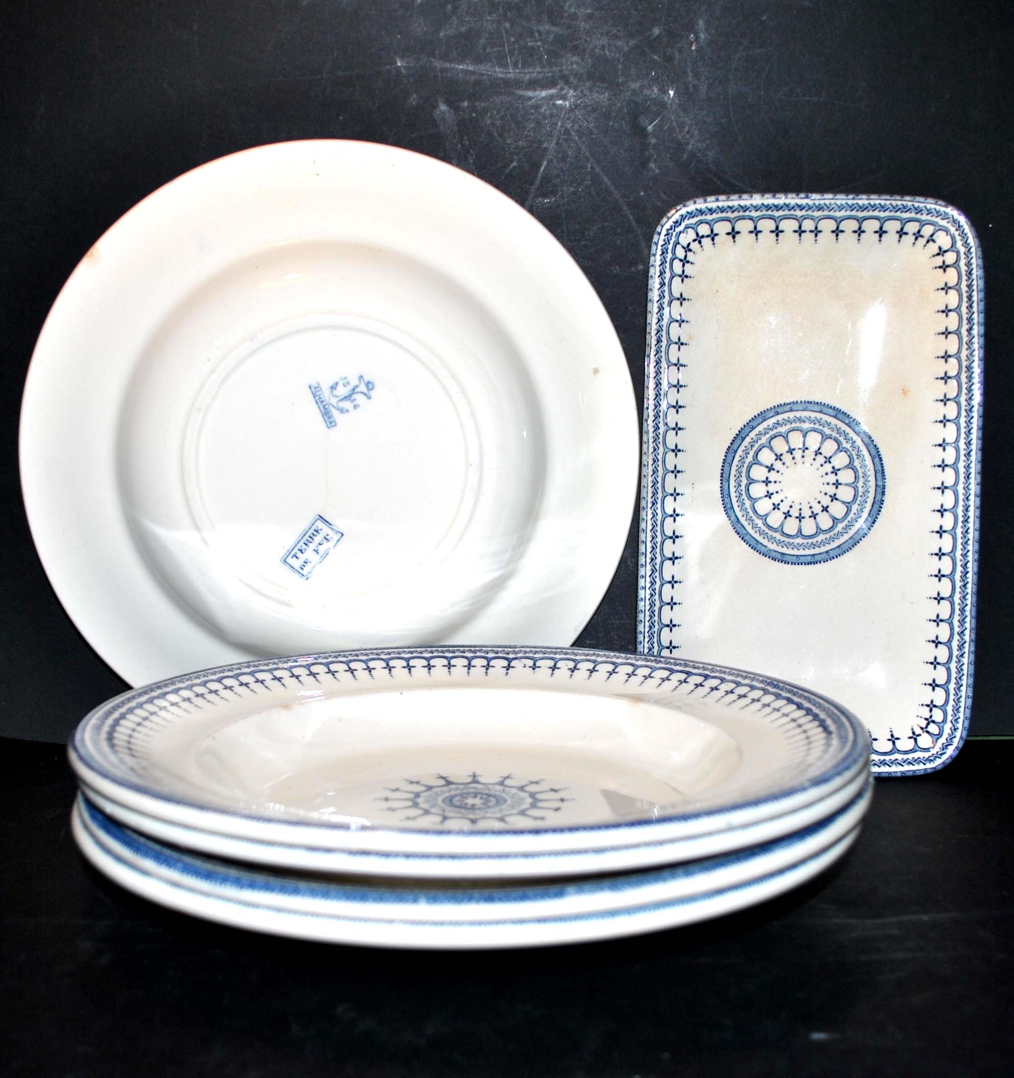 Series of 5 hollow plates and Alhambra ravier in earthenware of Clairefontaine Terre de Fer 1895