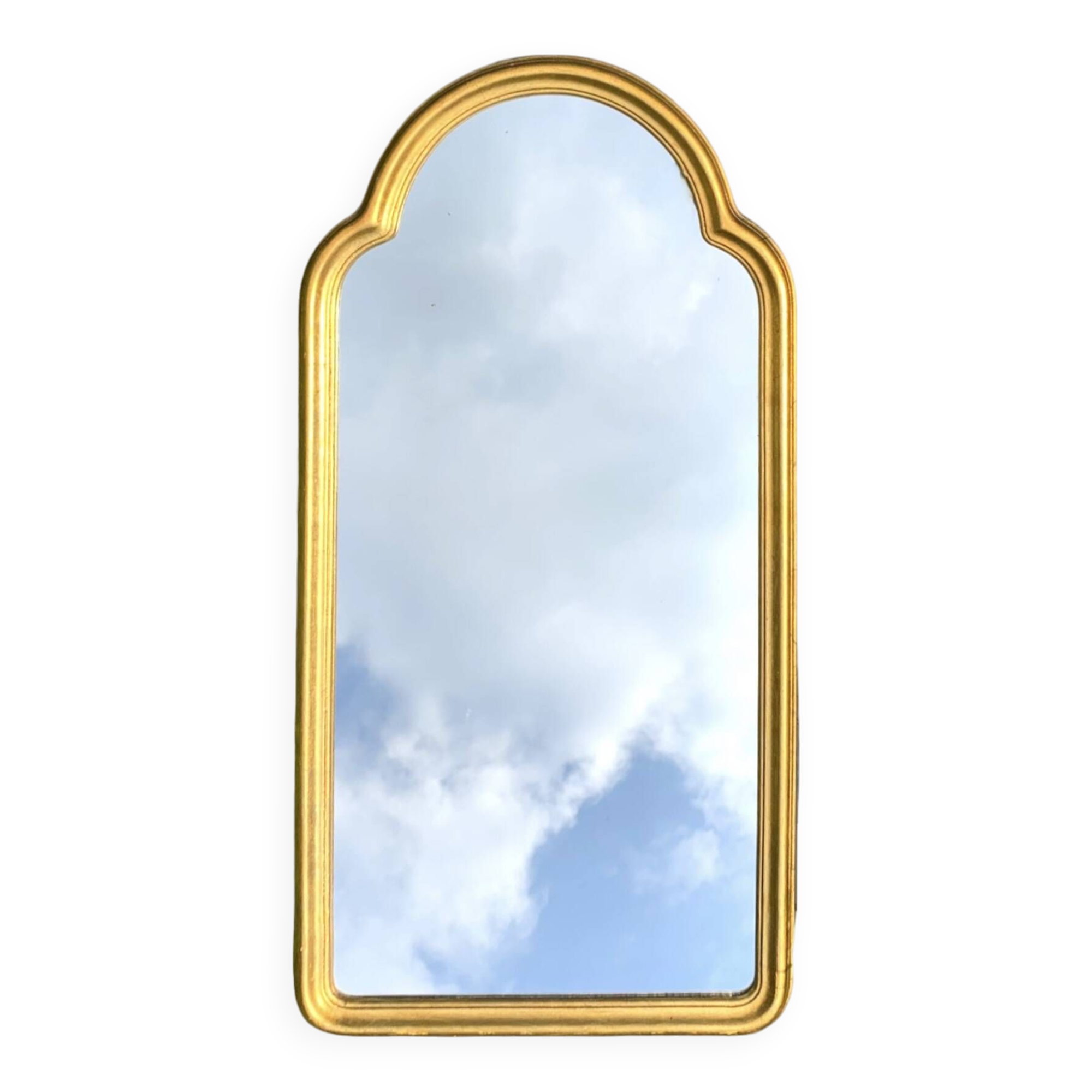 Grand miroir mural style arche en bois peint doré