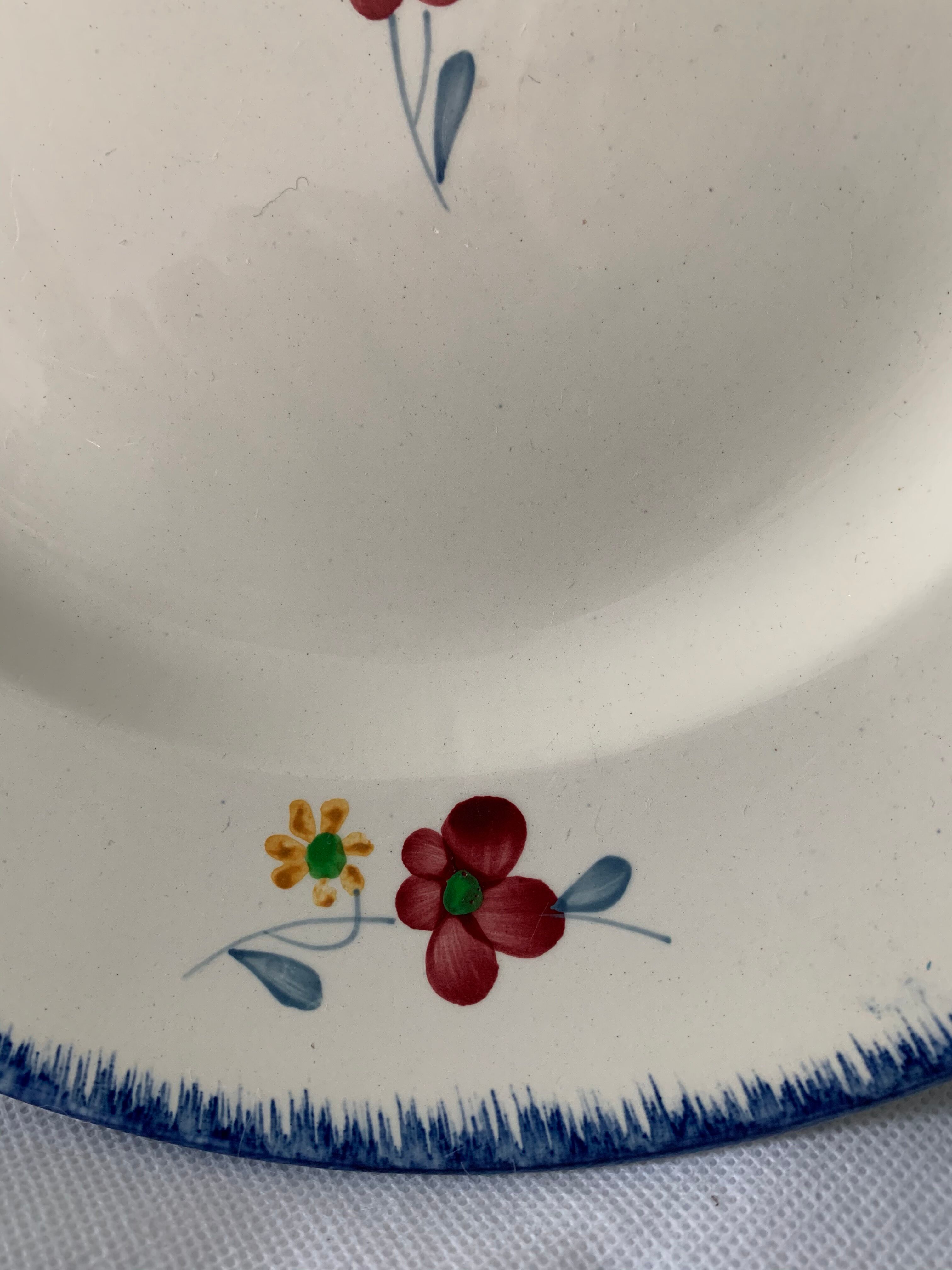 Set de 2 plats Mary Lou Digoin Sarreguemines 20 ème siècle