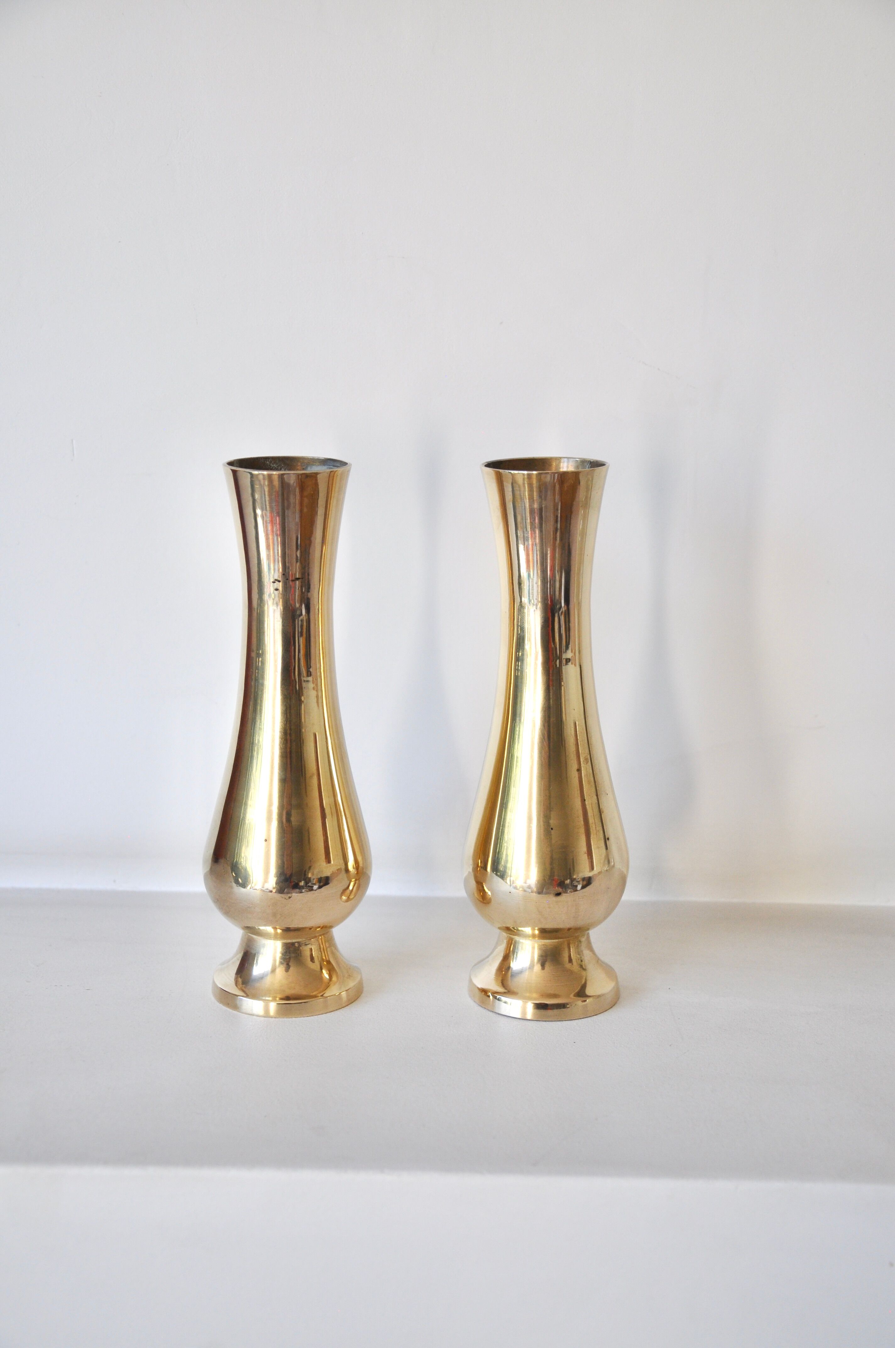 2 brass vases