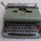 Typewriter Olivetti Lettera 22