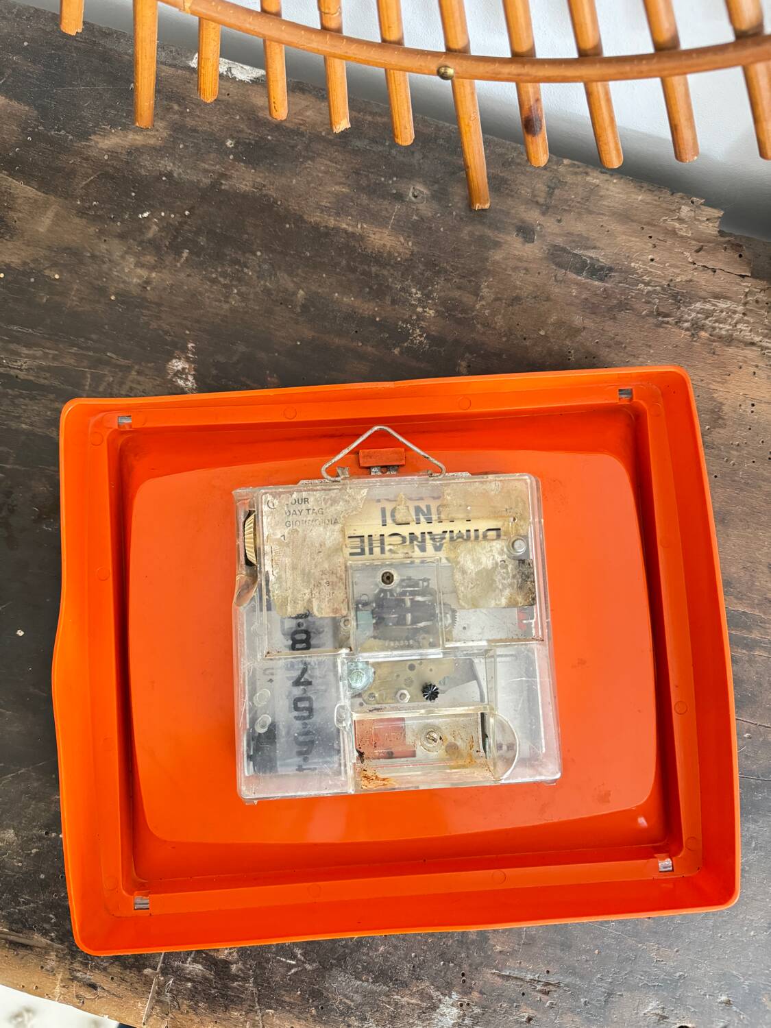 Jaz vintage orange transistor pendulum
