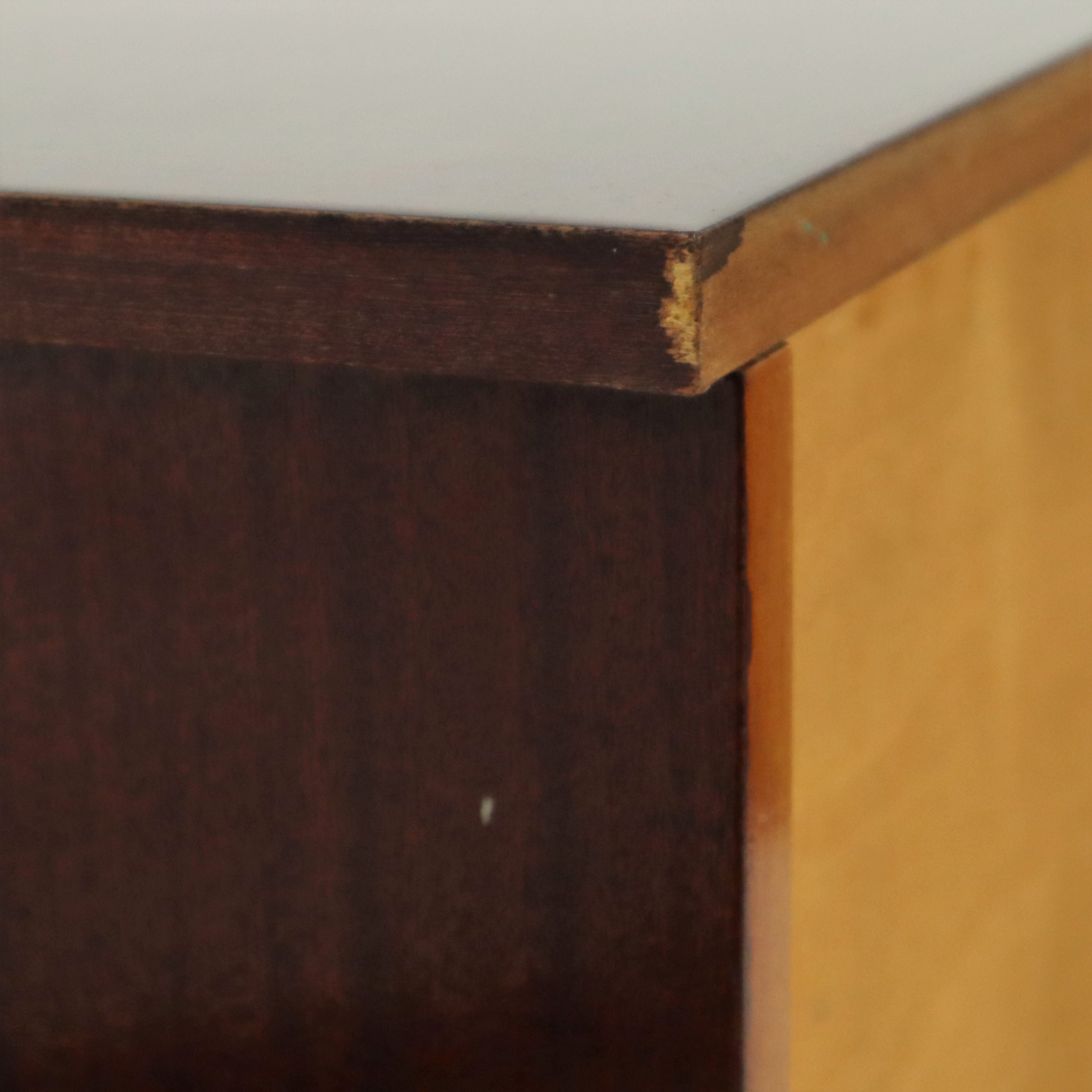 Koppel vintage nachtkastjes mahonie fineer messing regency stijl nachttafels 50cm