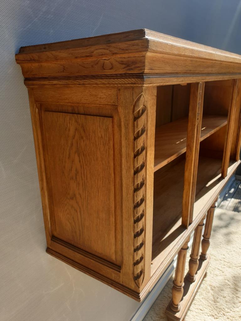 Neoclassical entrance cabinet library and servant