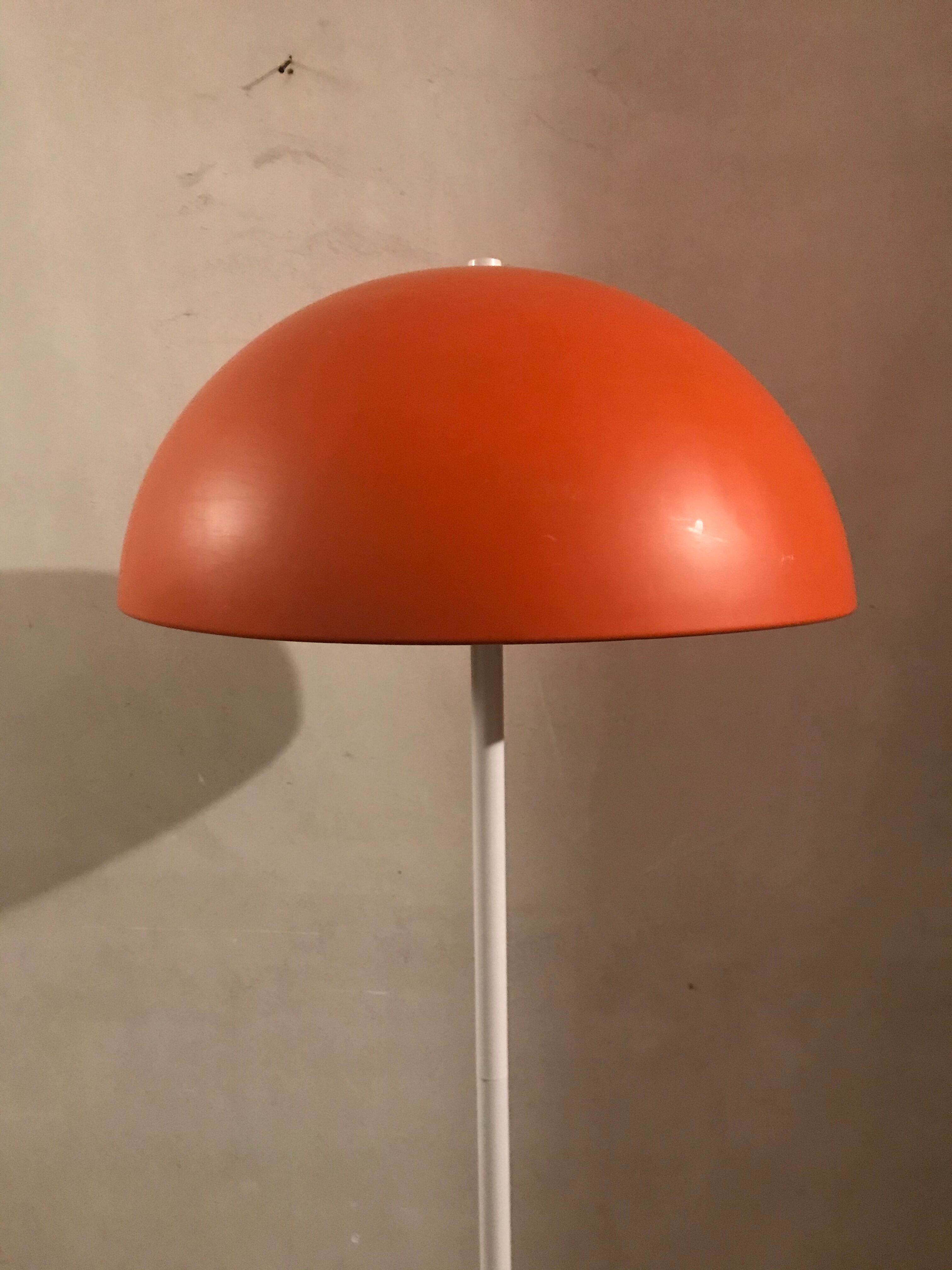 Vintage 70s orange and white lamp