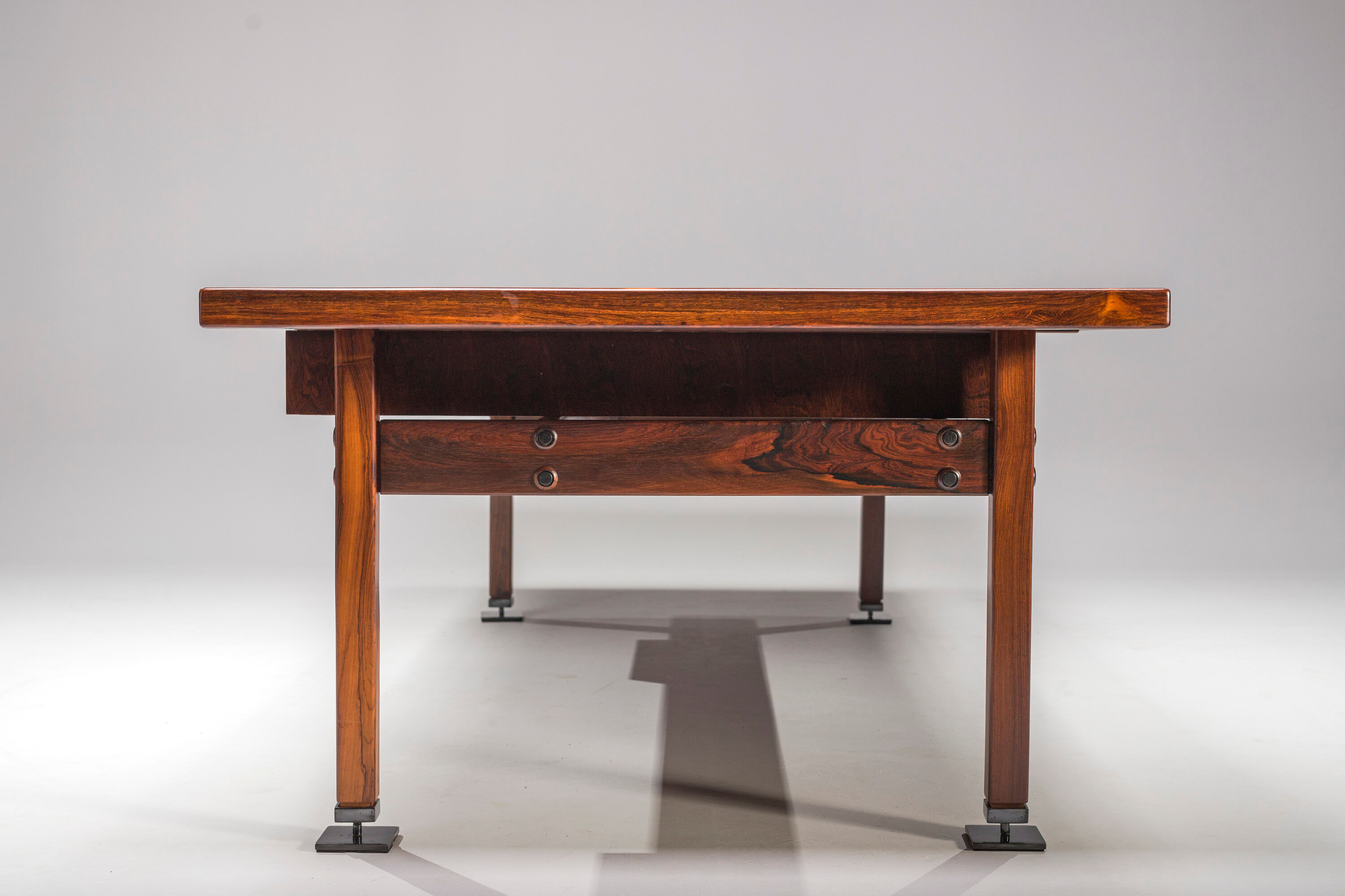 Mid-Century Modern Jacaranda Itamaraty Desk by Sergio Rodrigues for Oca, Brazil, 1960s