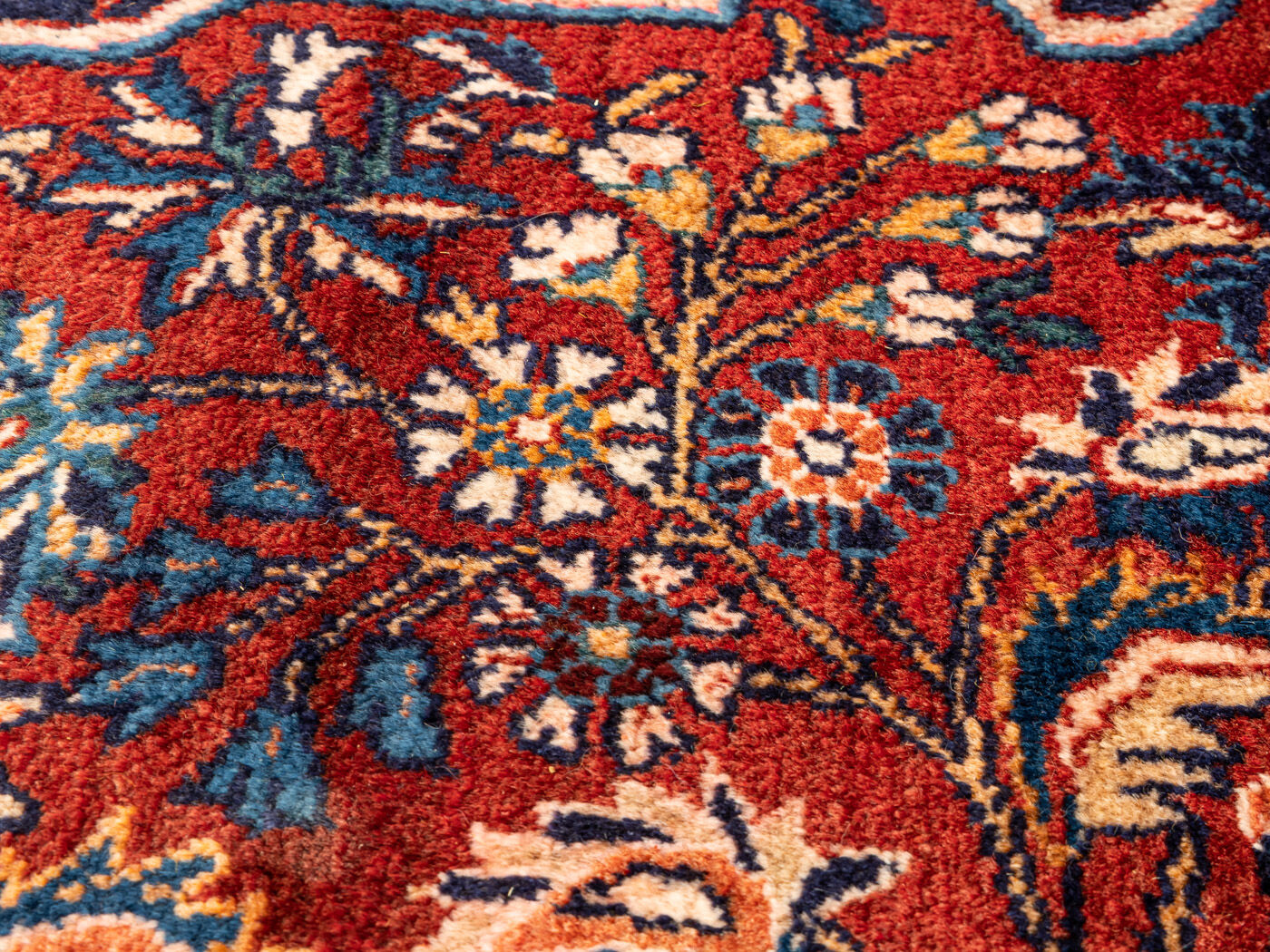 1960s carpet, 205 x 345