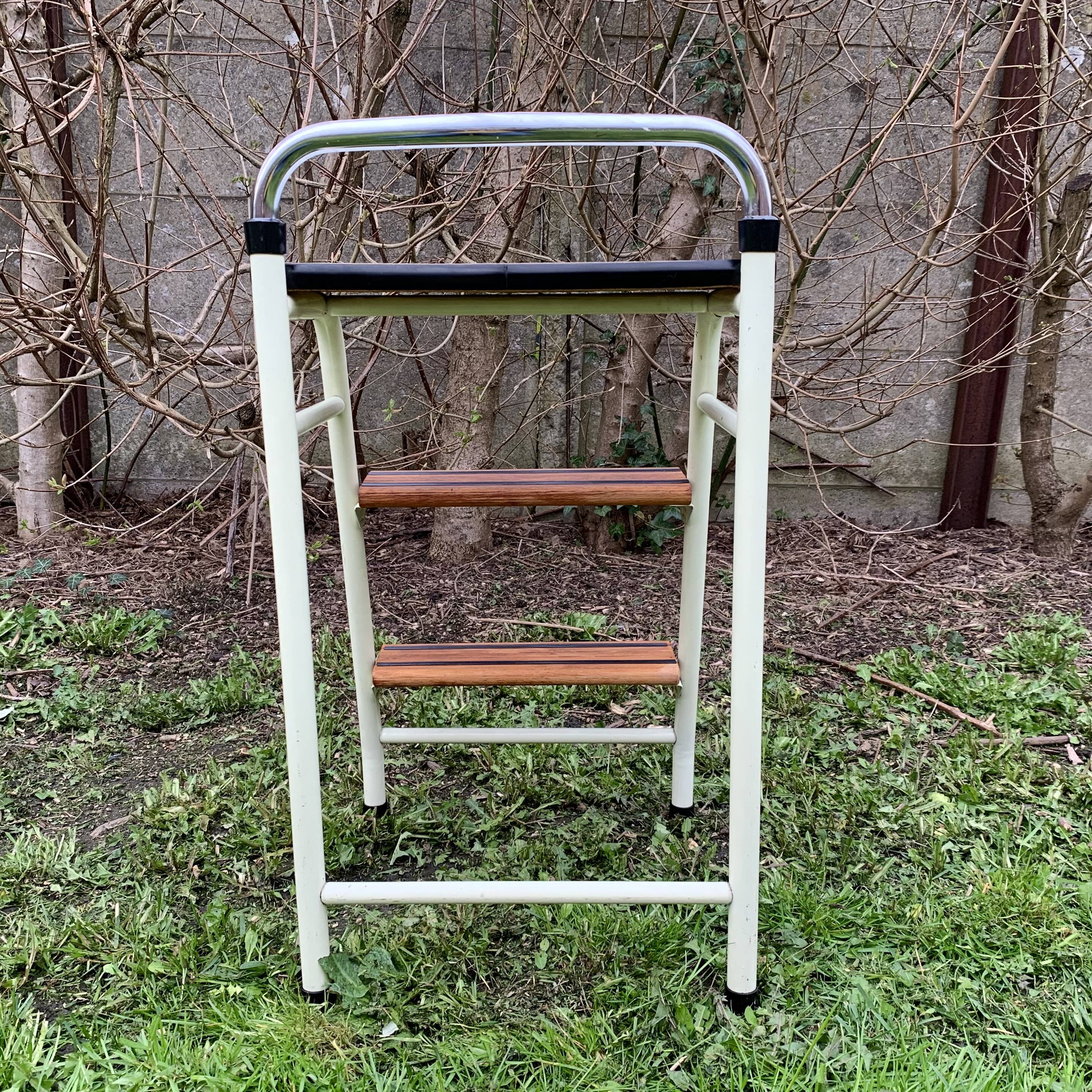 Vintage stepladder in Formica, wood and chromed metal