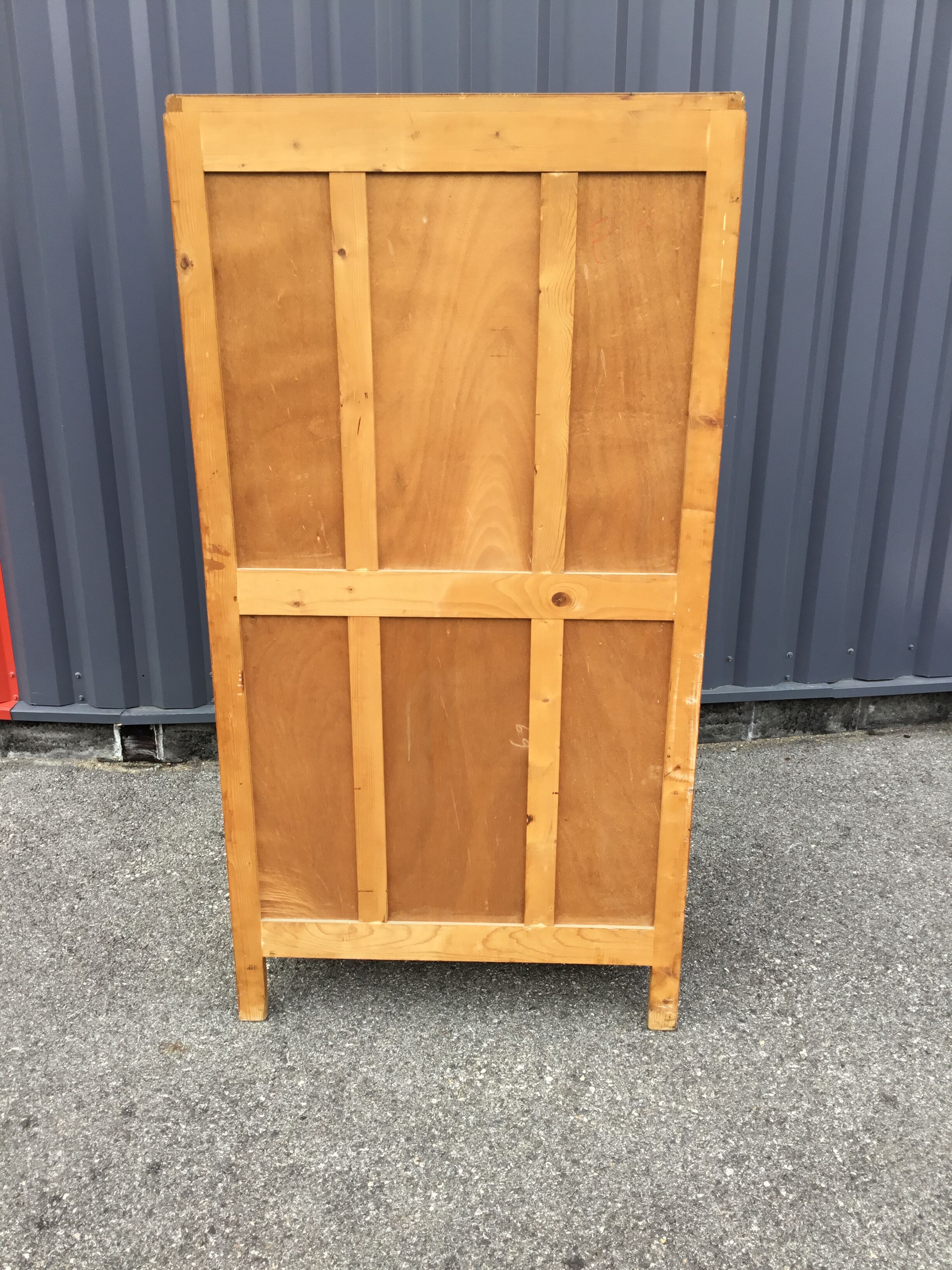 Cabinet glass