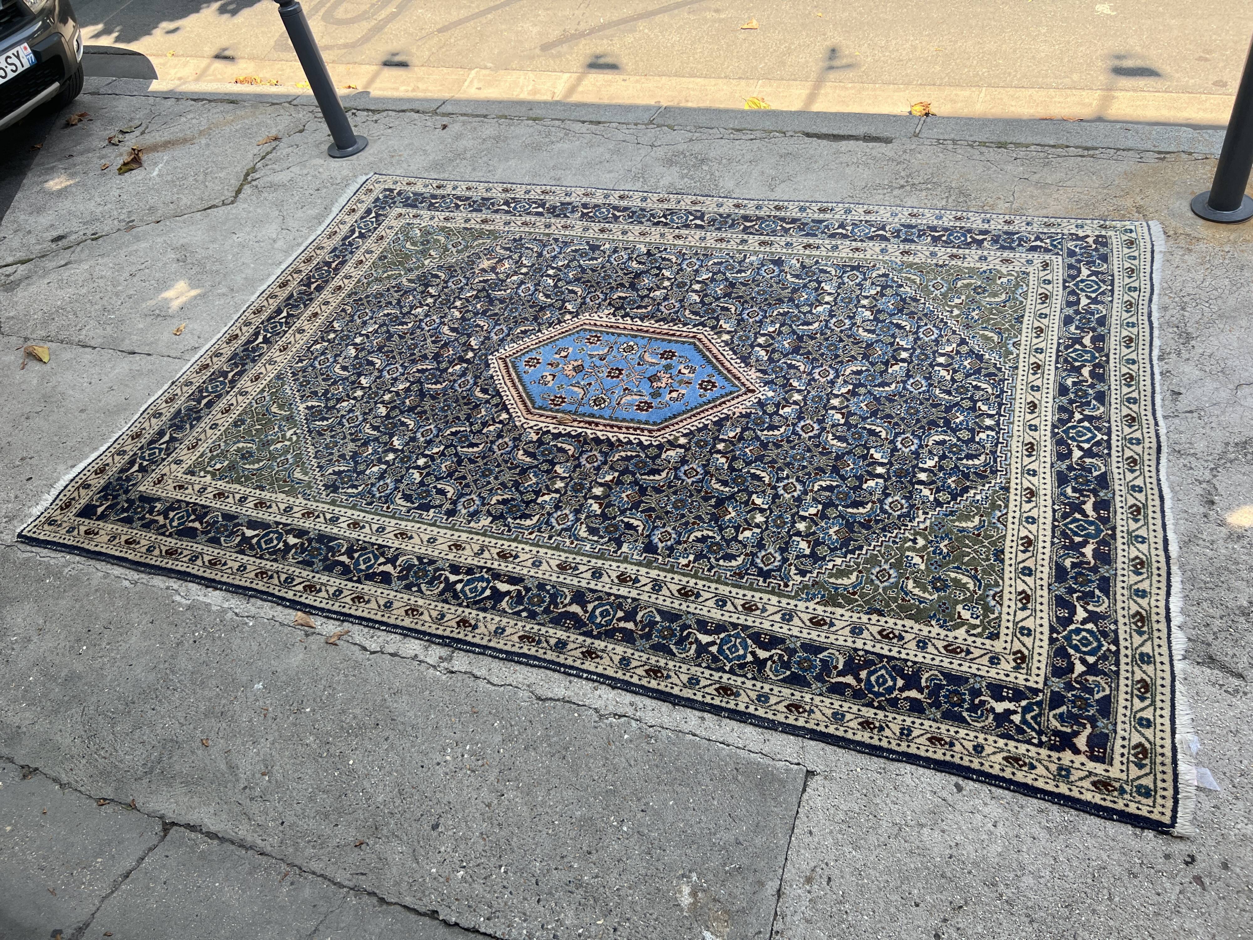 Persian carpet with Herati pattern 325x225cm