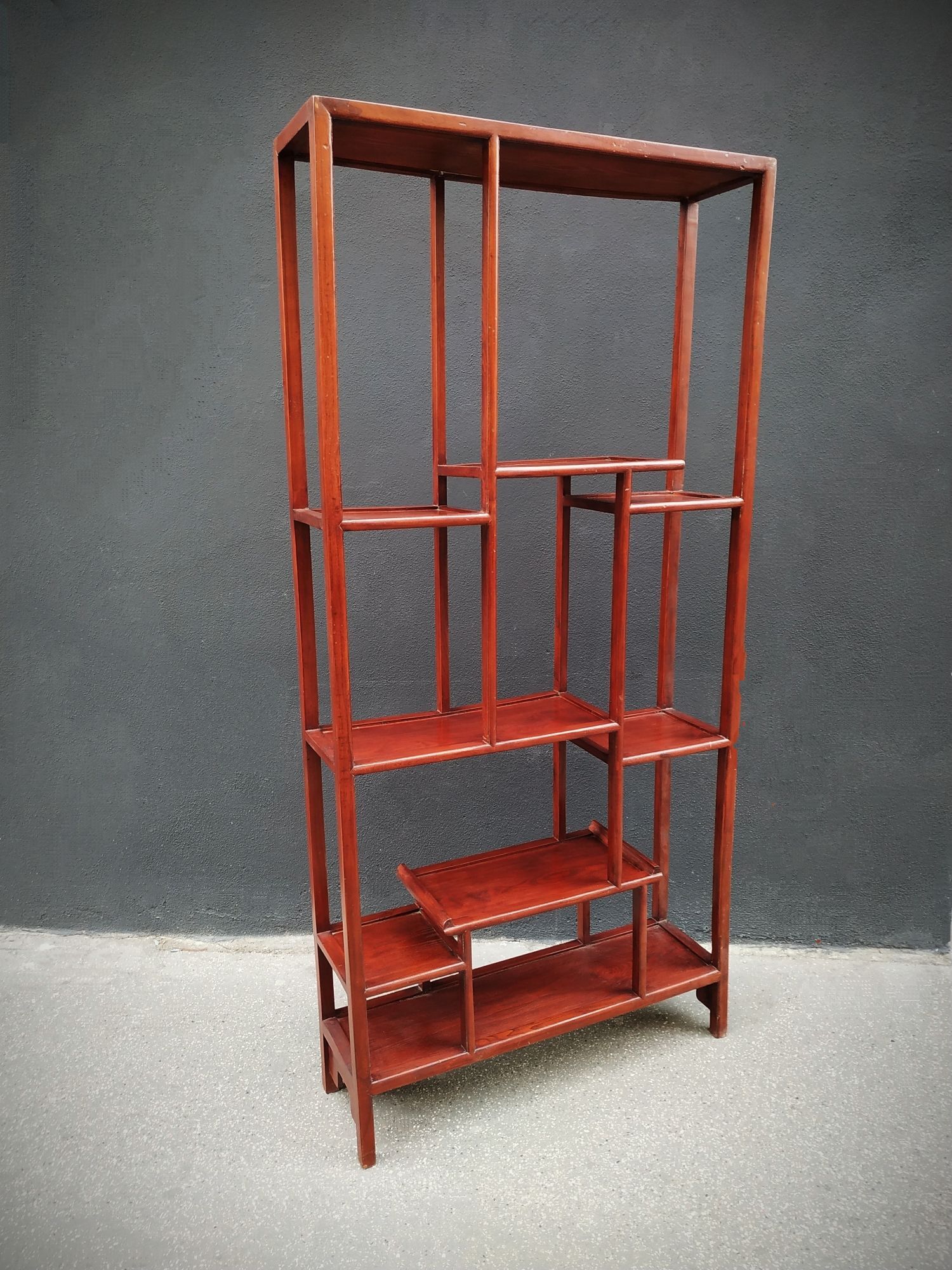 Asymmetrical shelf 1960