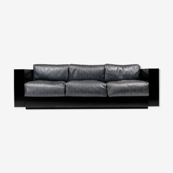 Saratoga sofa in elephant grey leather by Vignelli for Poltronova - 1964