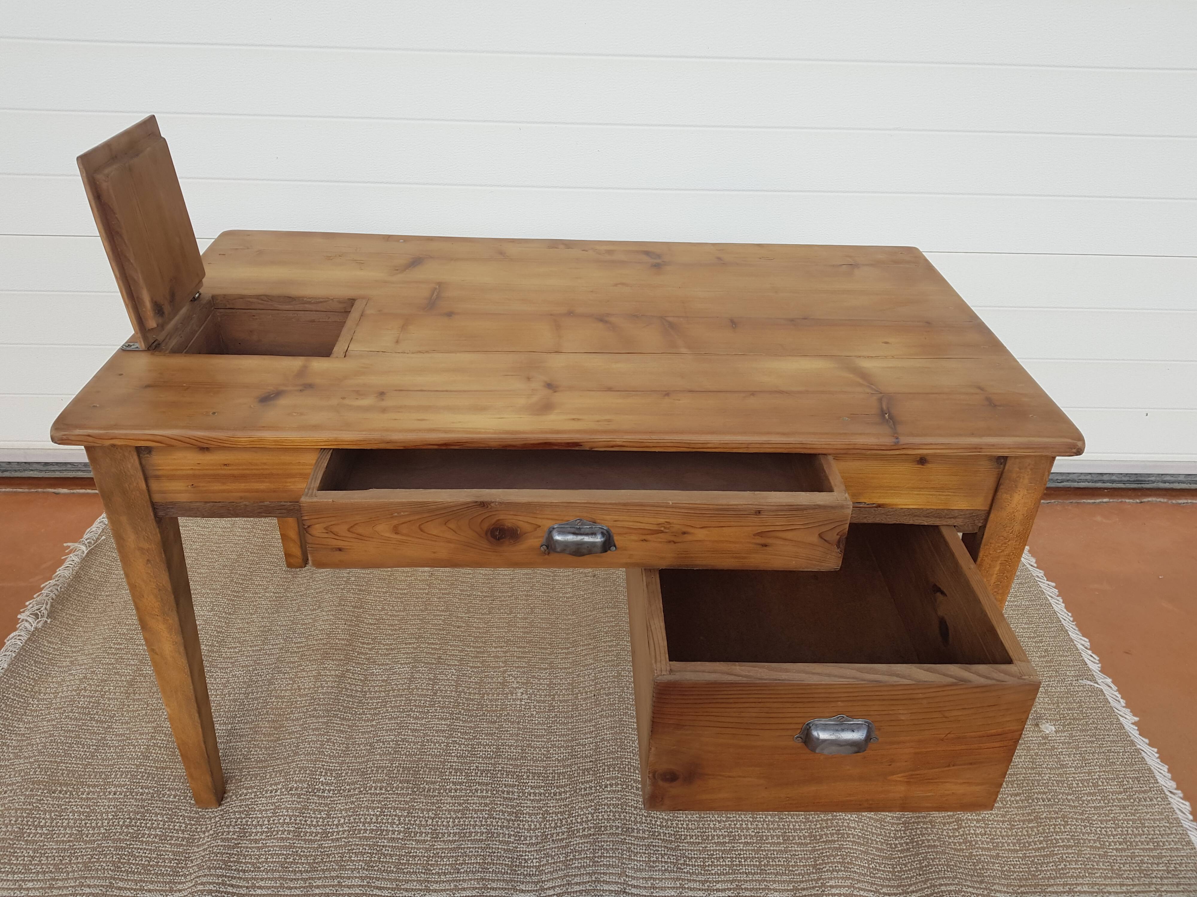 Established coordonnier early 20th s