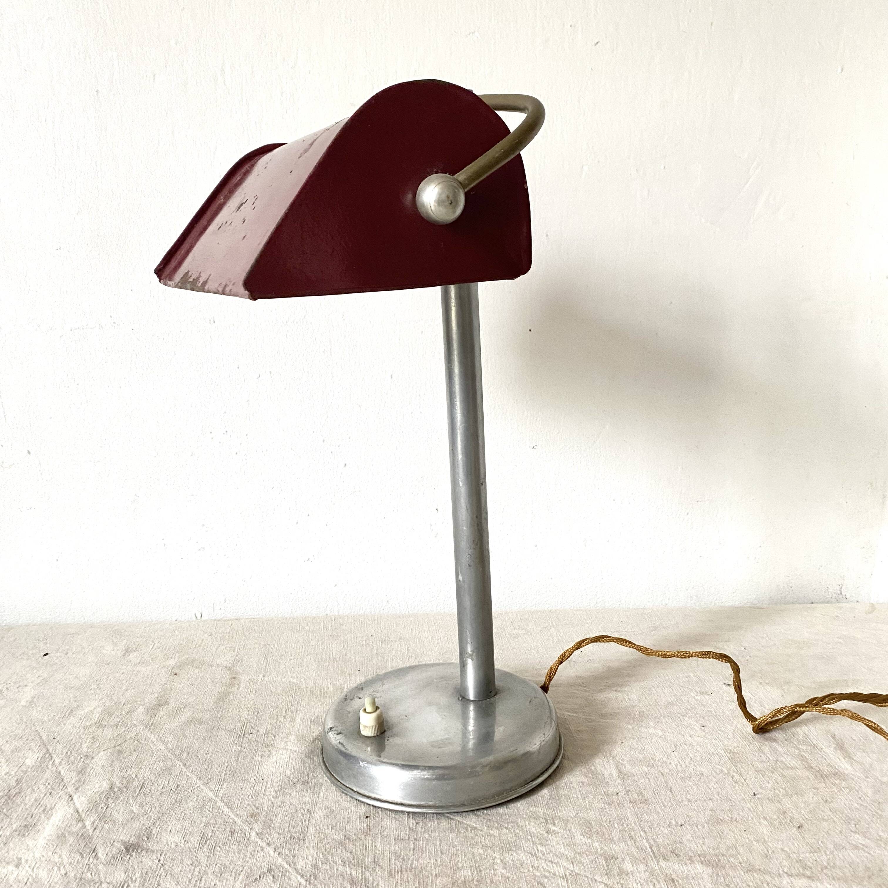 Lampe de bureau art déco en alu et tôle