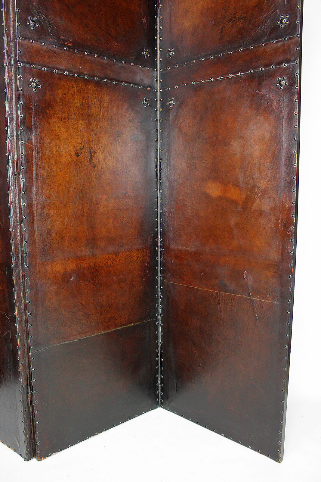Old screen in patinated leather, circa 1900