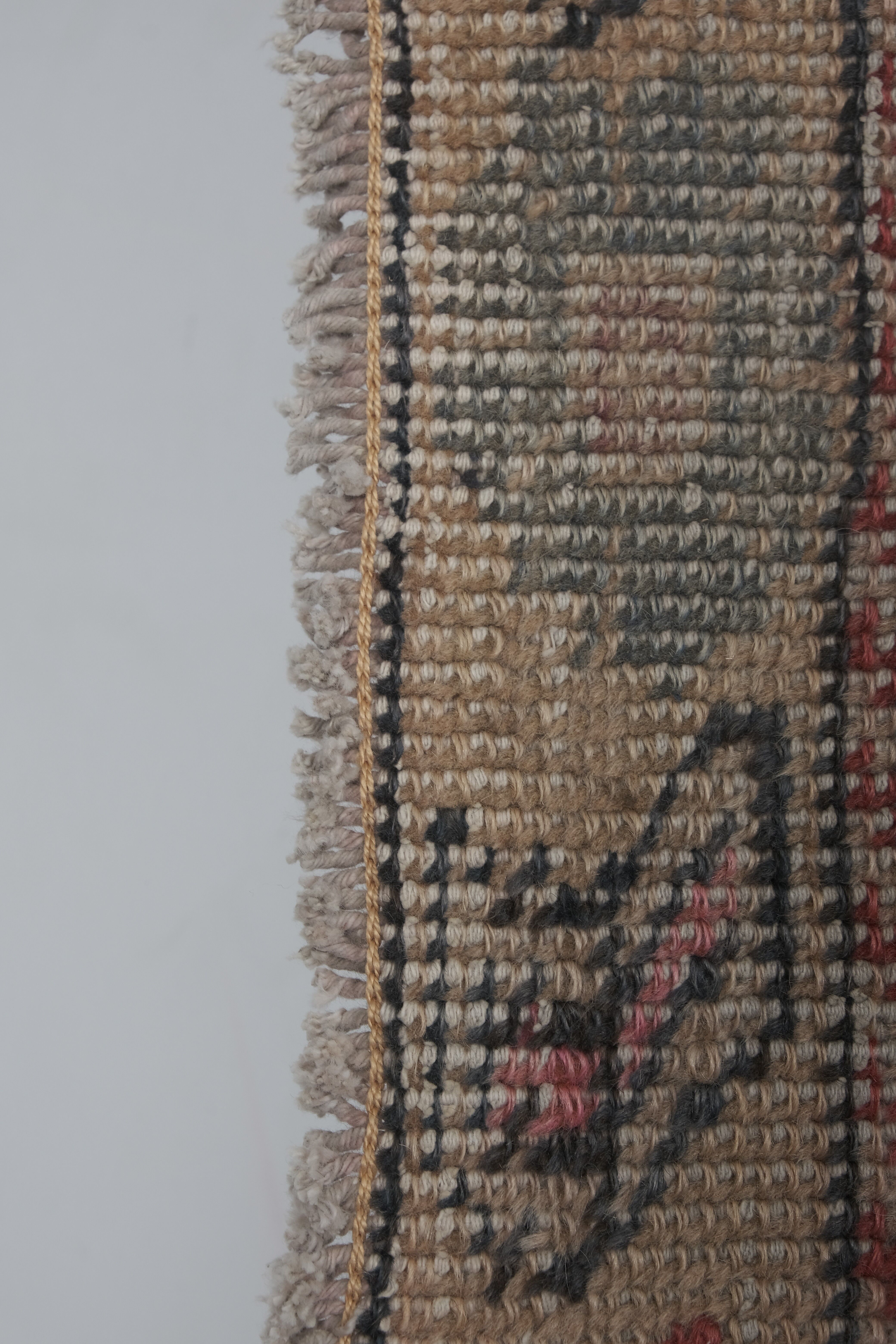 Vintage Turkish rug from Oushak, hand-woven 140x233 cm